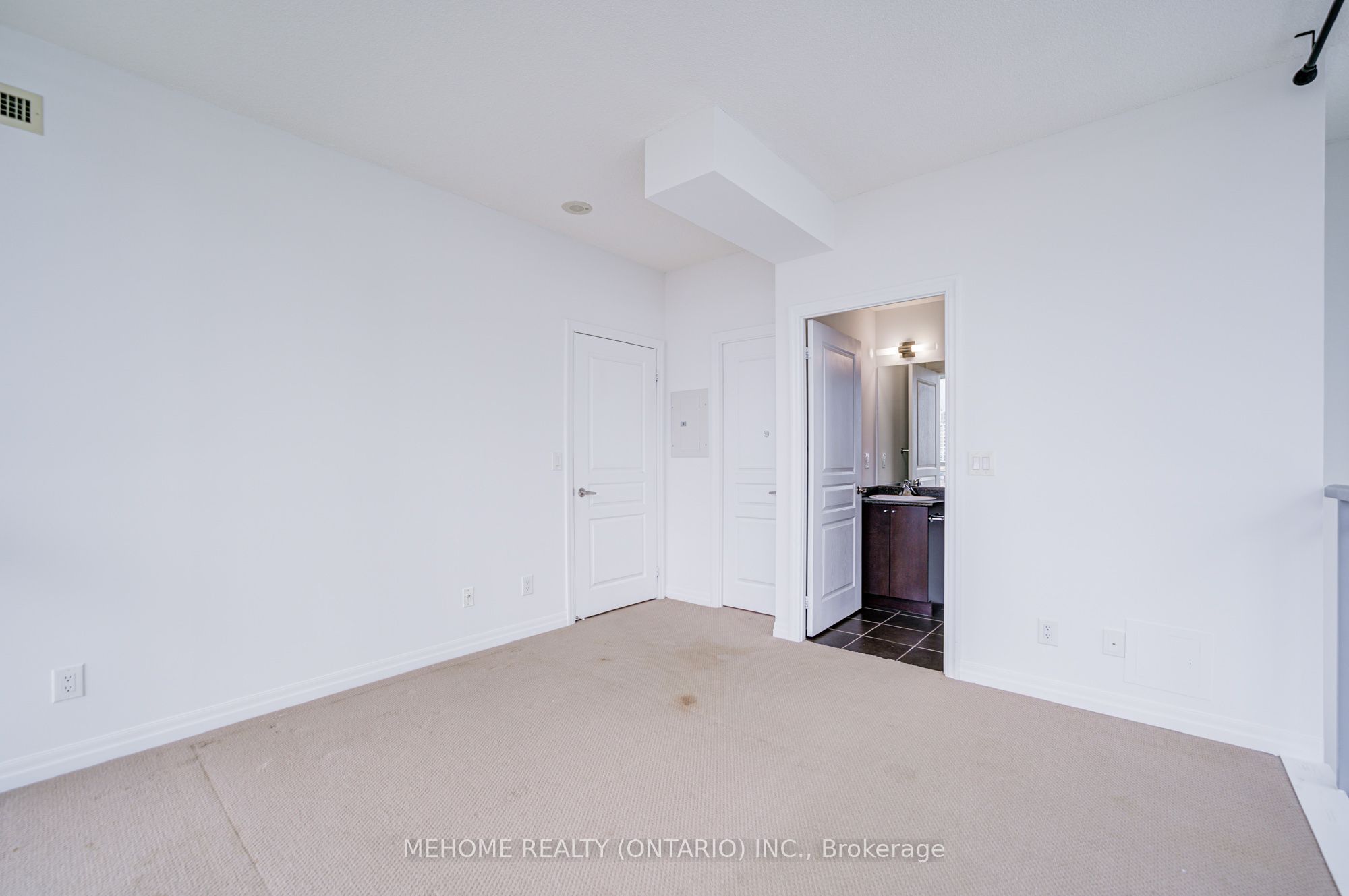 223 Webb Drive 2103 Property Photo 28