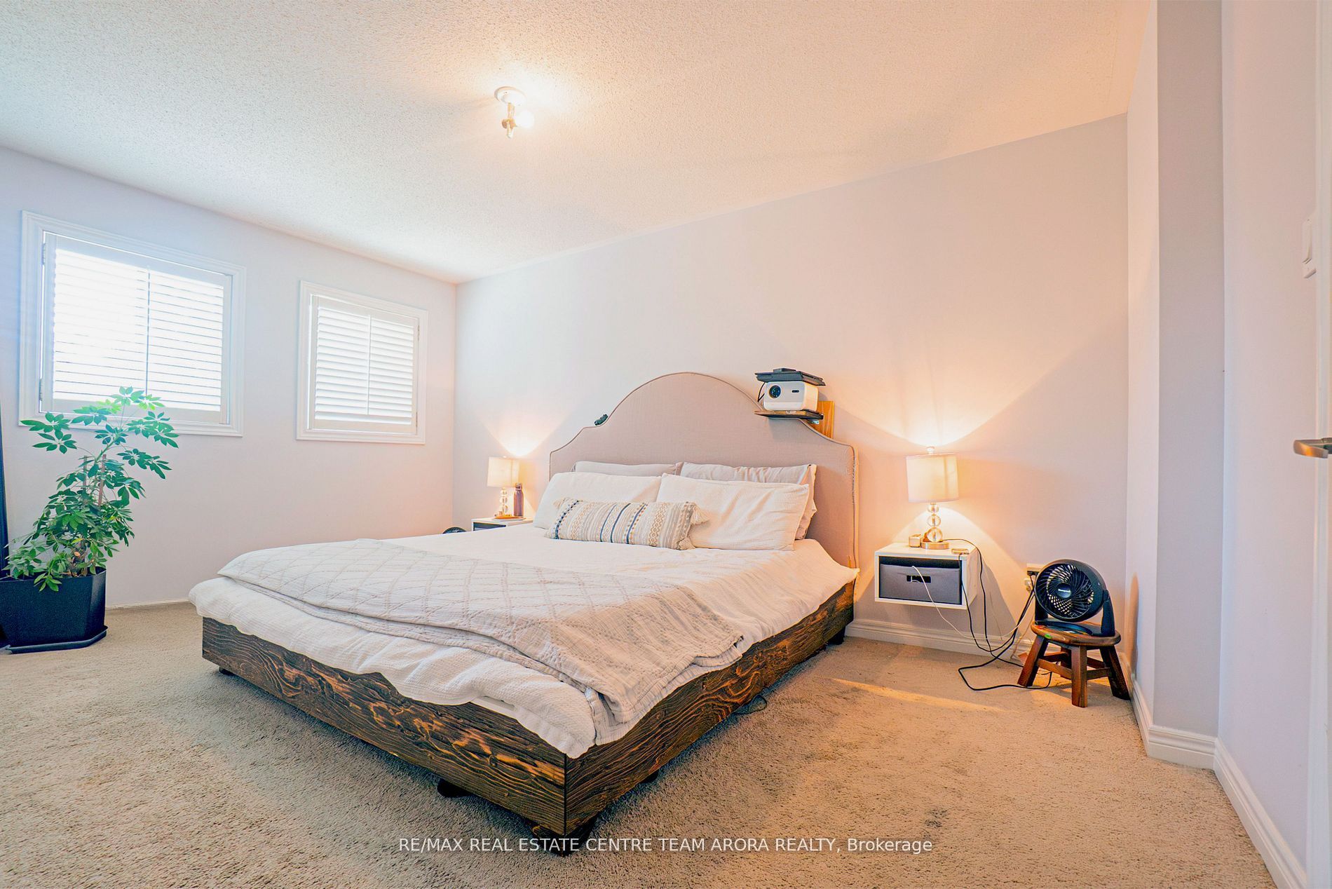 608 Lumberton Crescent Property Photo 13