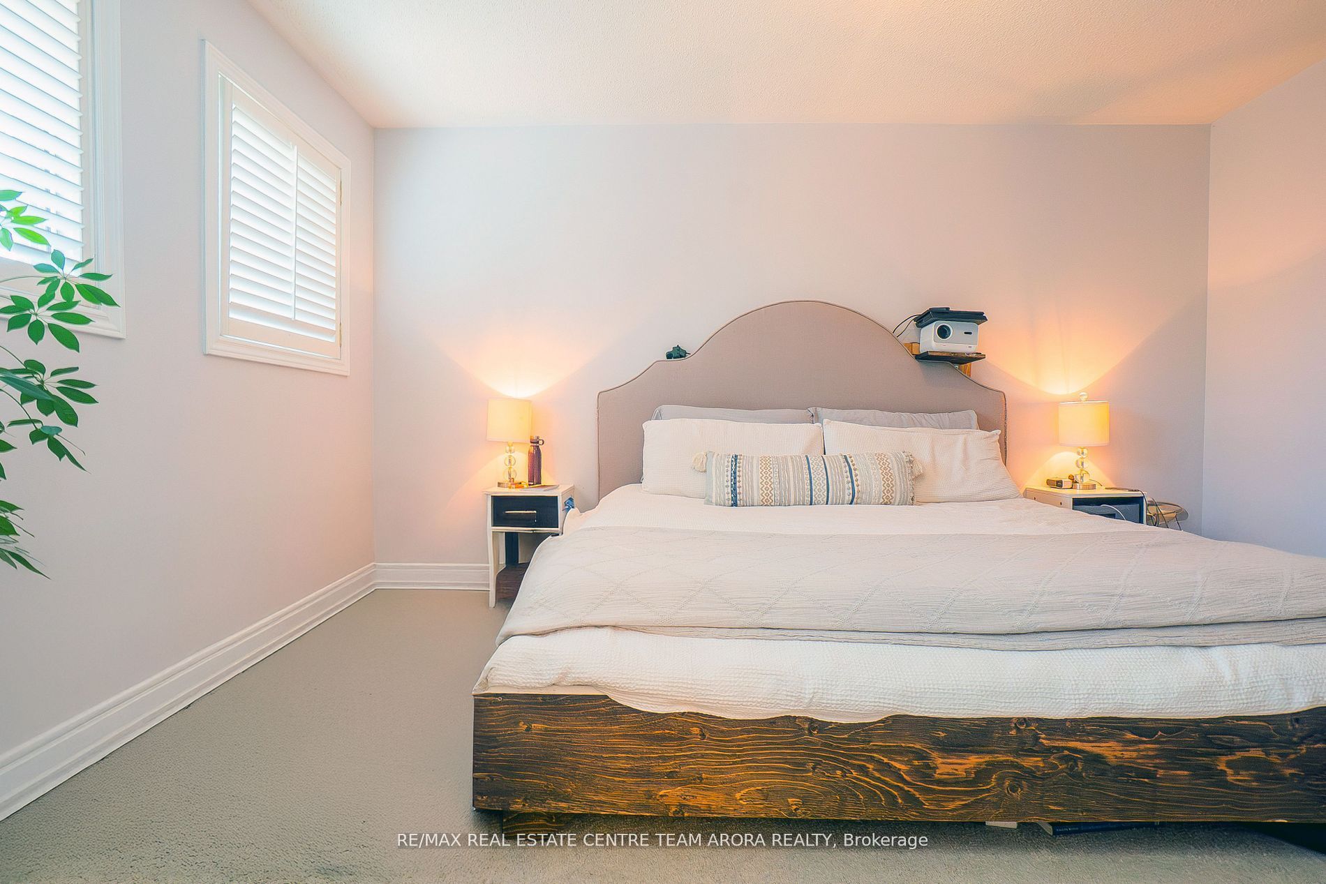 608 Lumberton Crescent Property Photo 14