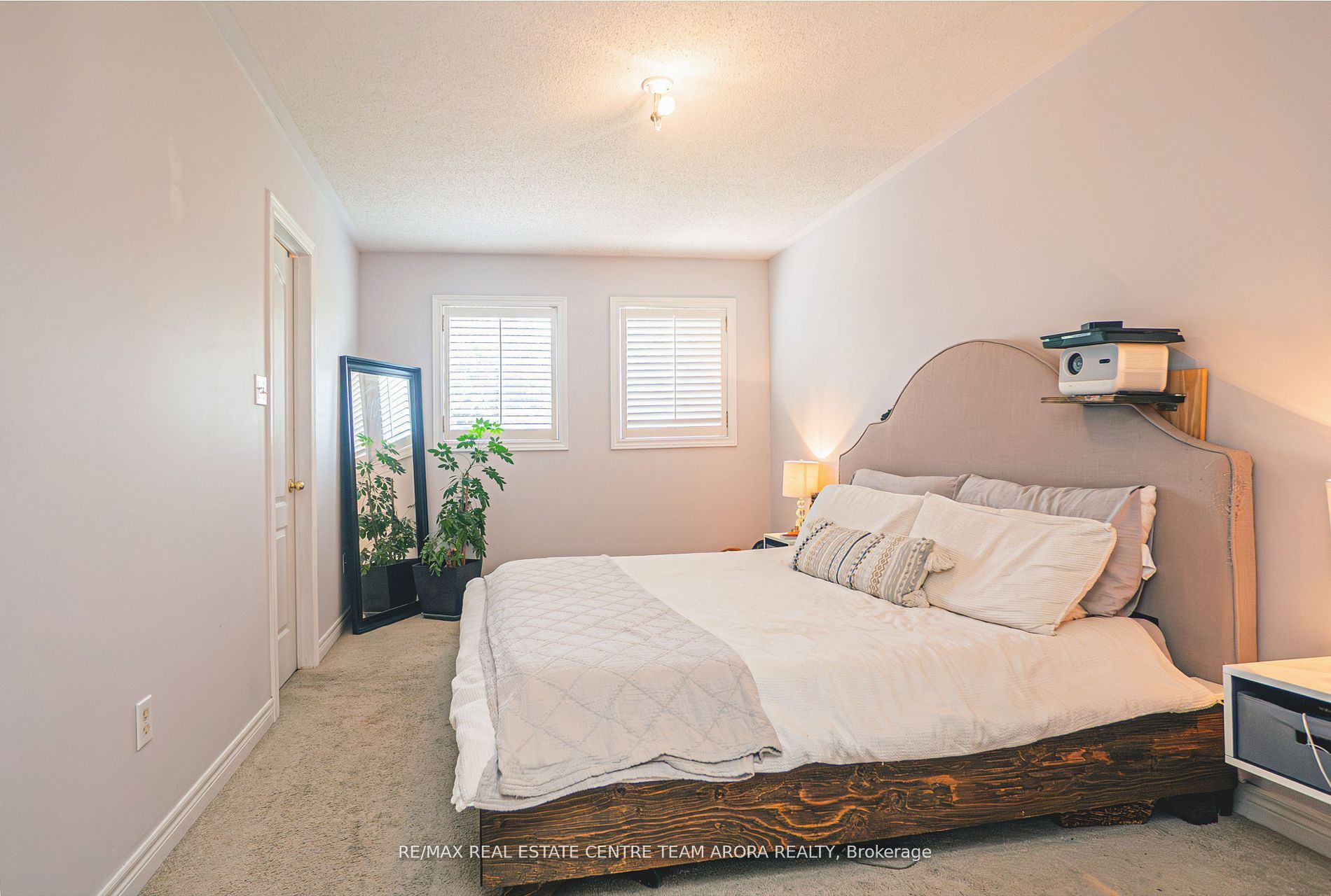 608 Lumberton Crescent Property Photo 15