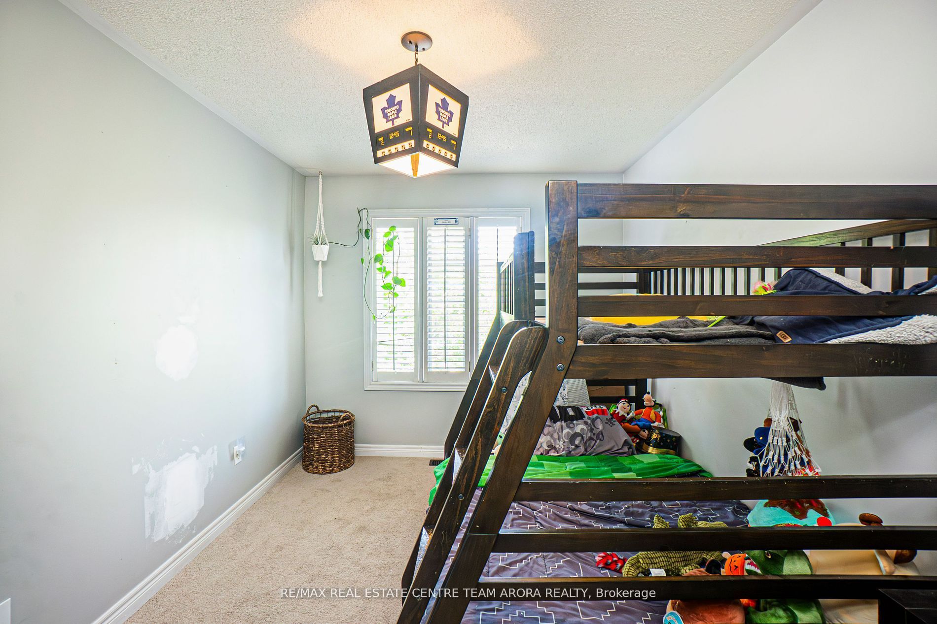 608 Lumberton Crescent Property Photo 19