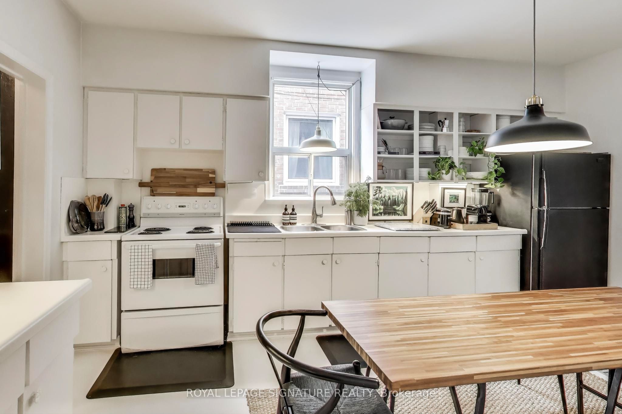 232 Pacific Avenue Property Photo 7