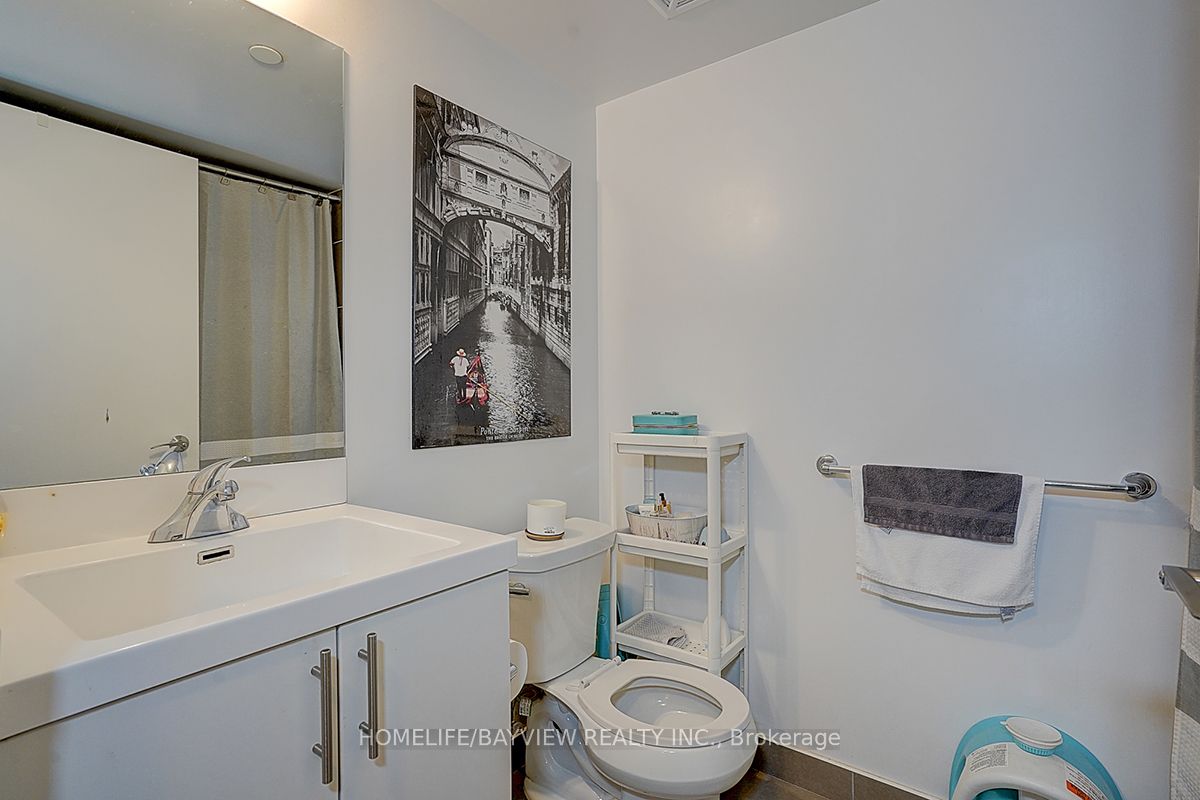 800 Lawrence Avenue W 1723 Property Photo 13