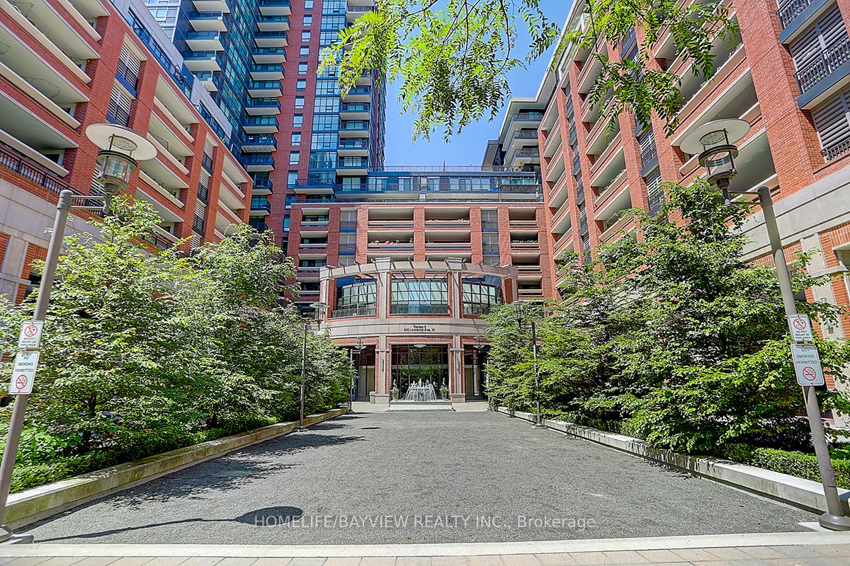 830 Lawrence Avenue W 2204 Property Photo 1