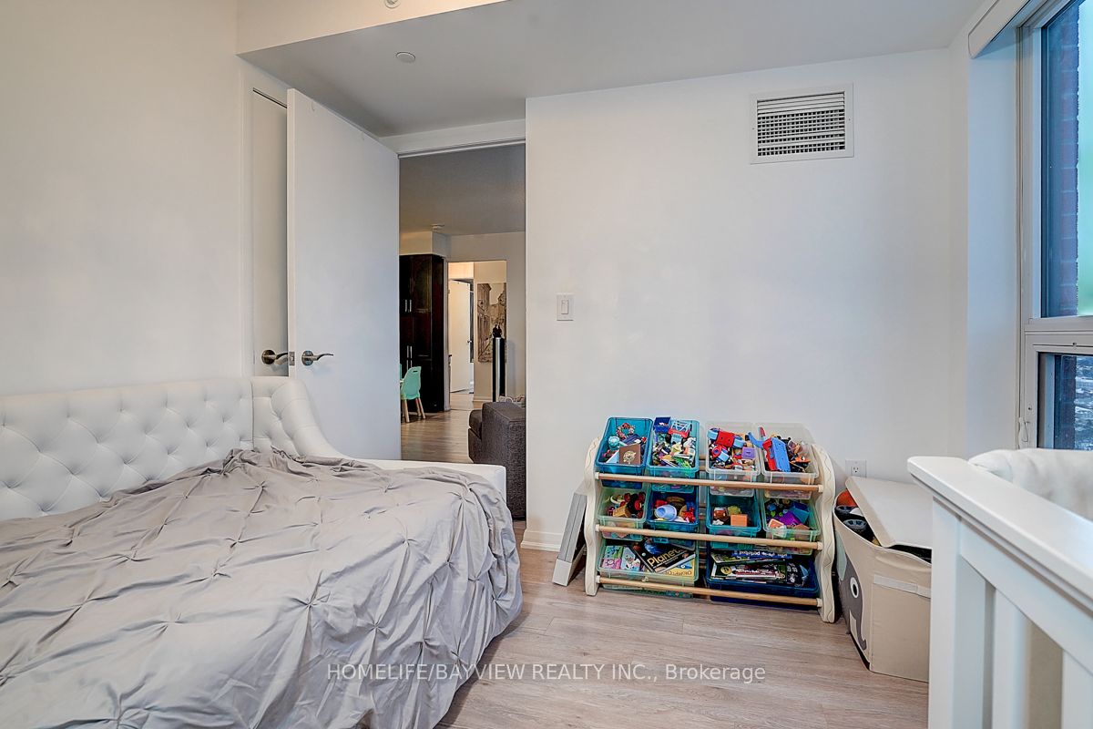 830 Lawrence Avenue W 2204 Property Photo 16