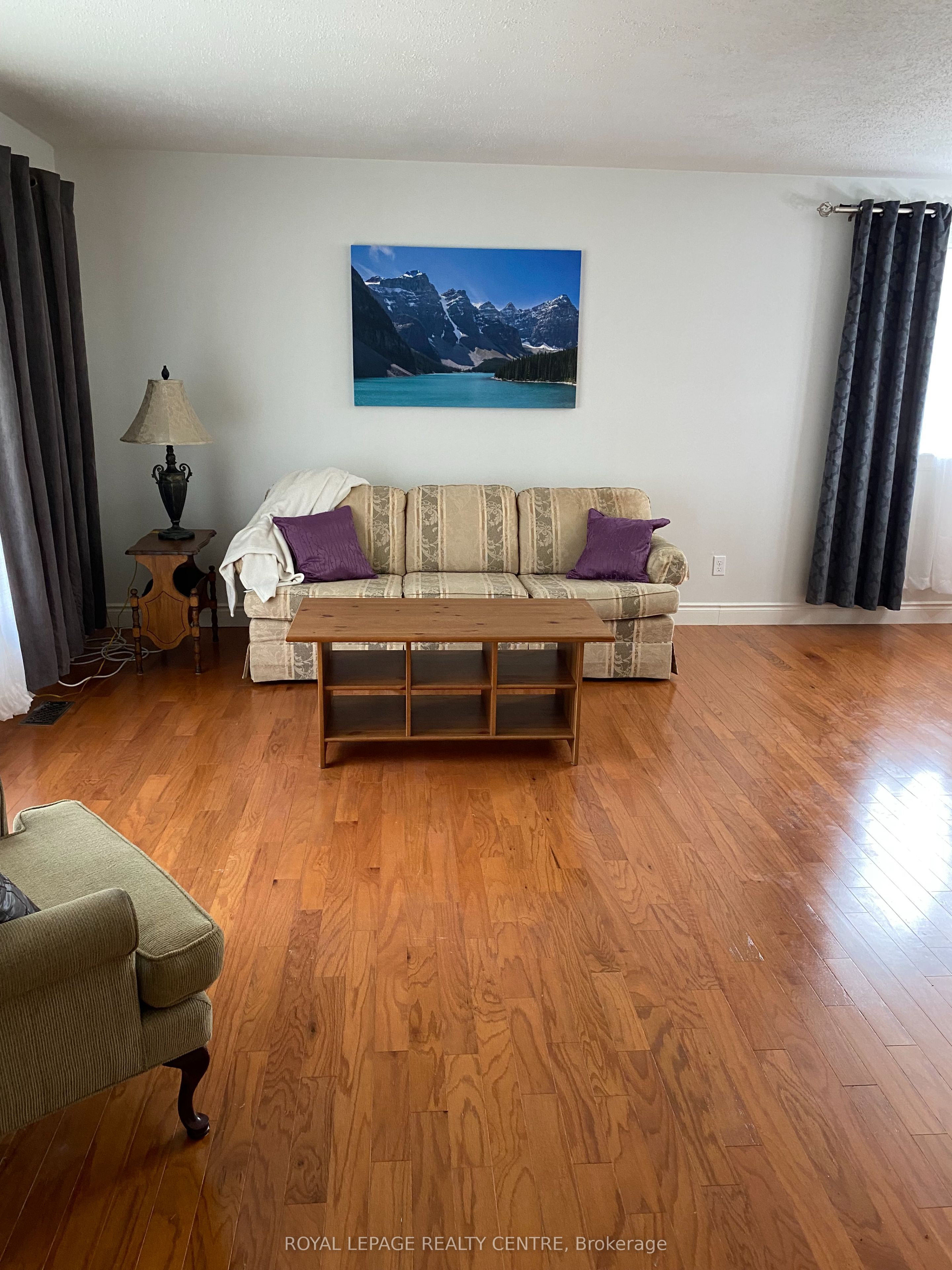 35 Aintree Crescent Property Photo 6