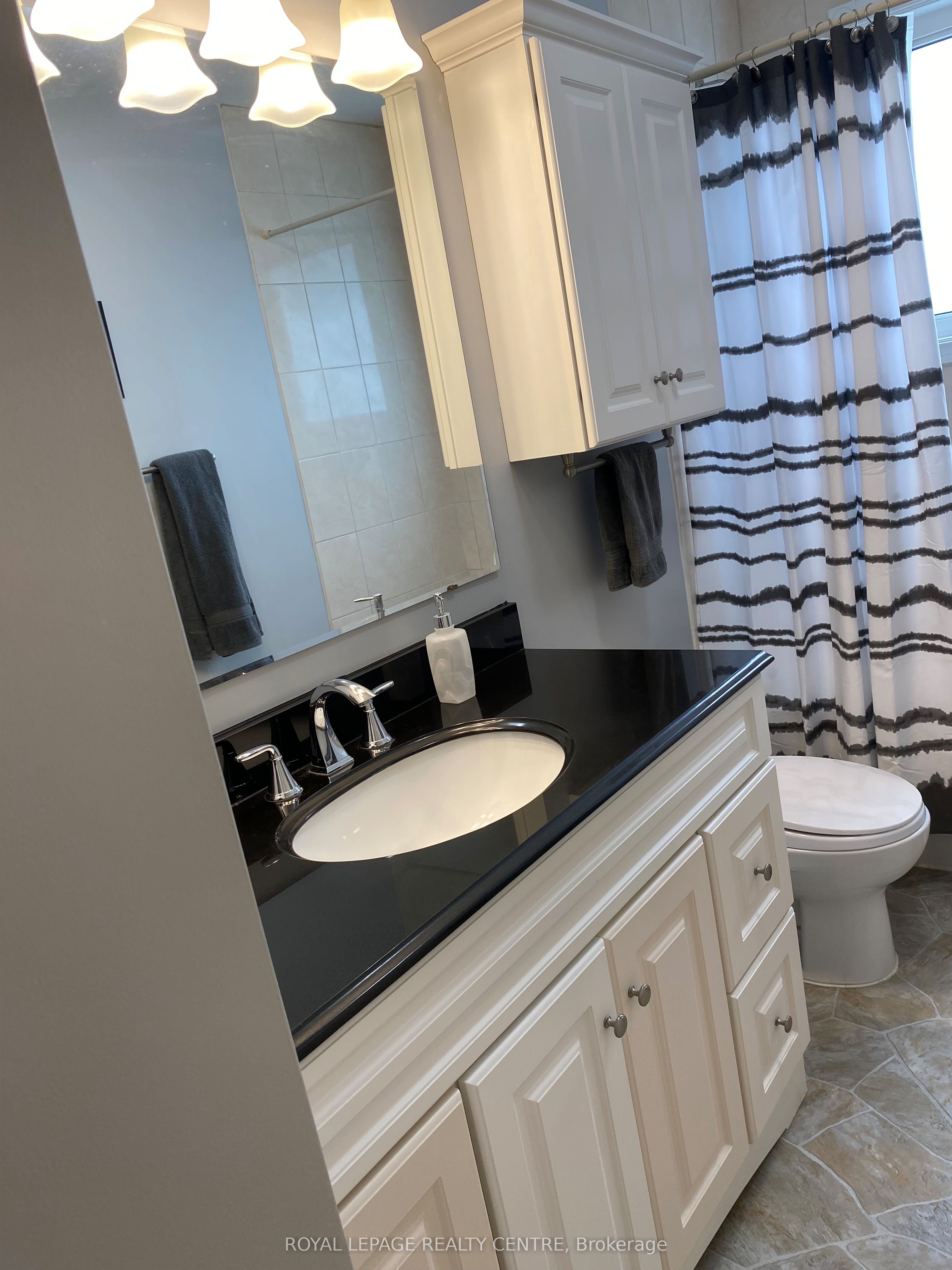 35 Aintree Crescent Property Photo 18