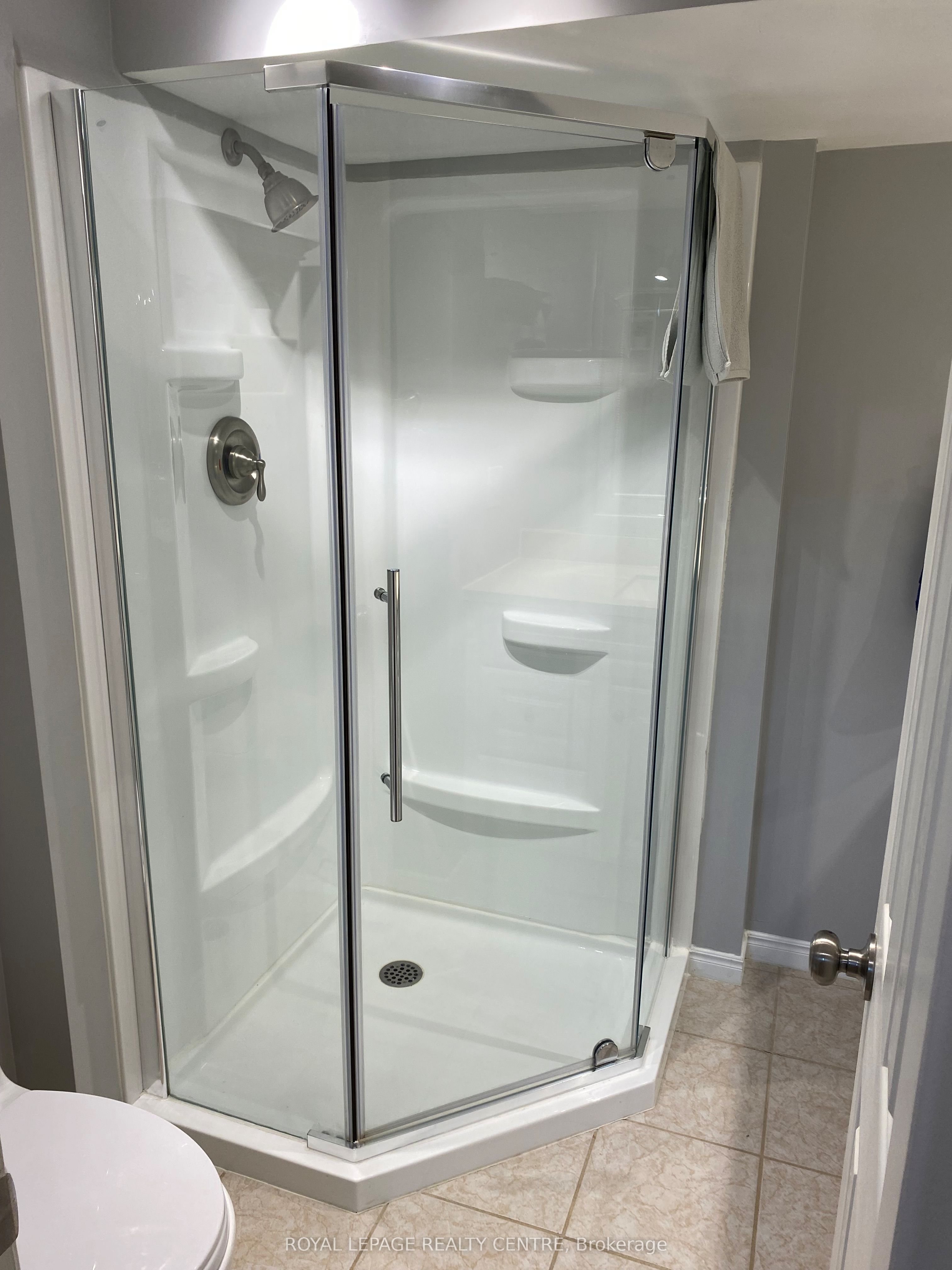 35 Aintree Crescent Property Photo 26