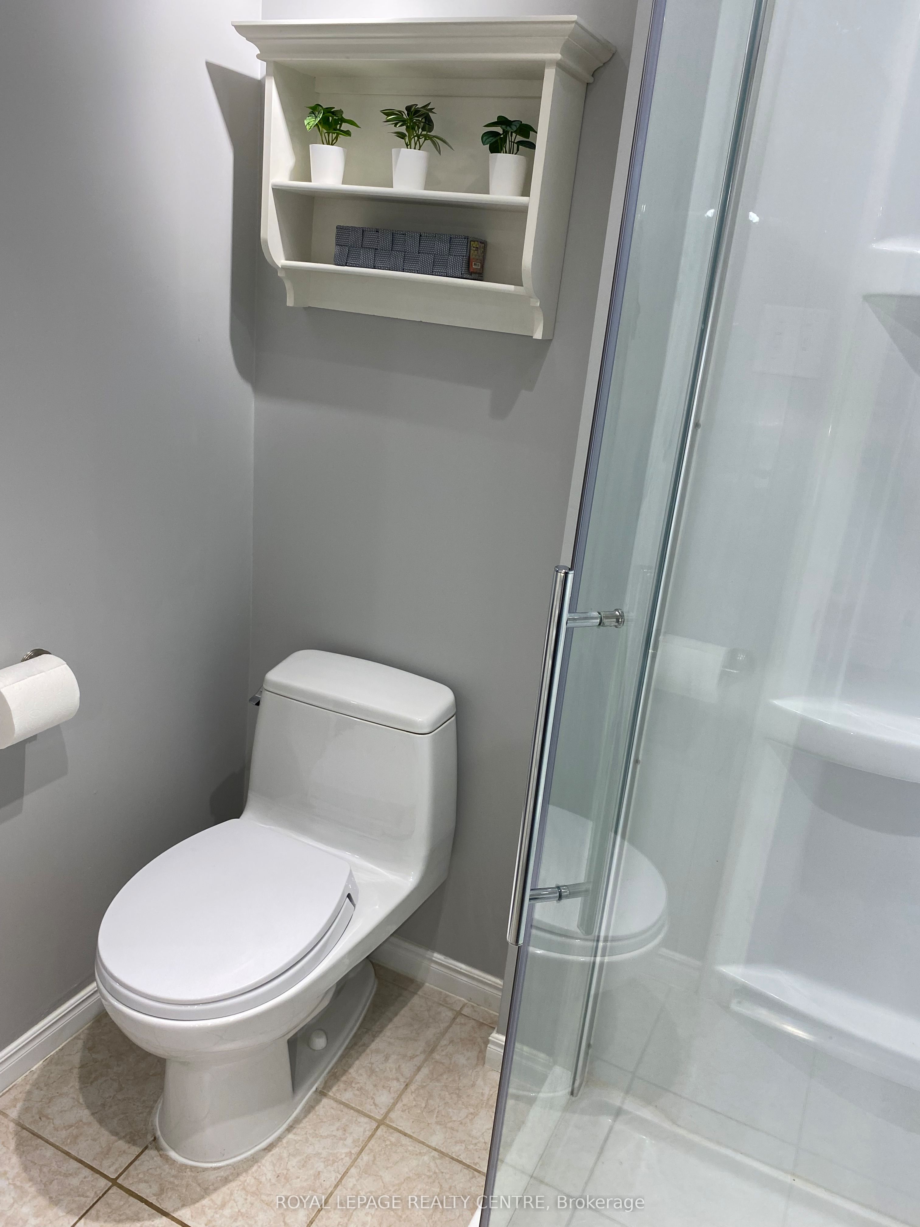 35 Aintree Crescent Property Photo 28