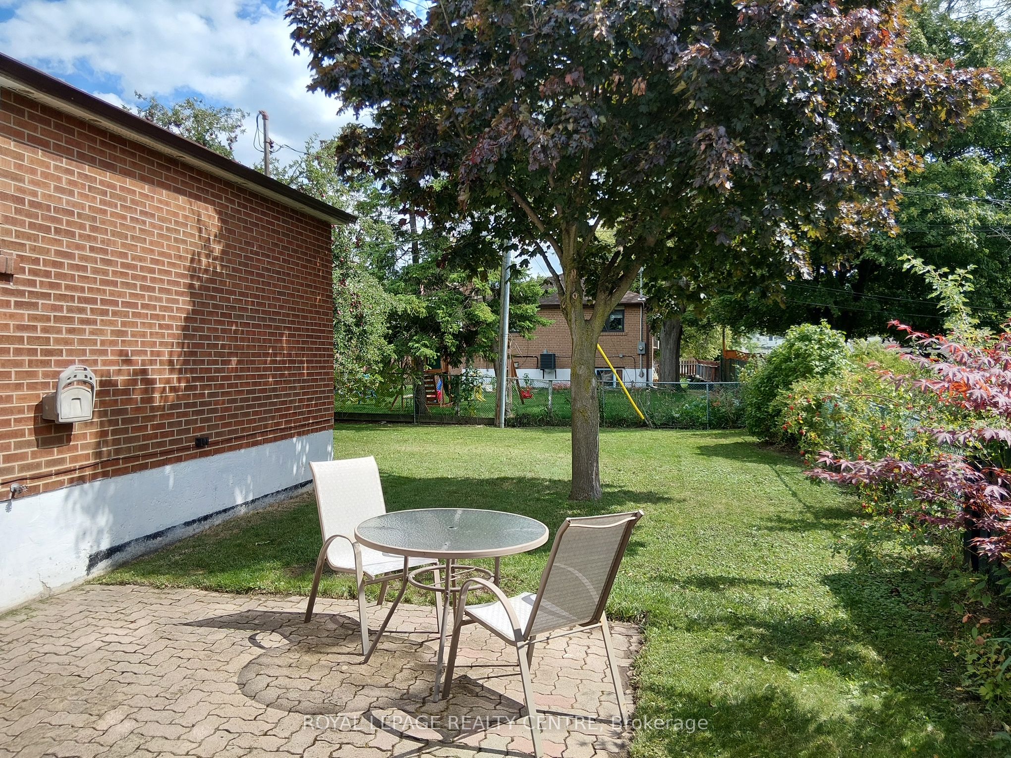 35 Aintree Crescent Property Photo 29