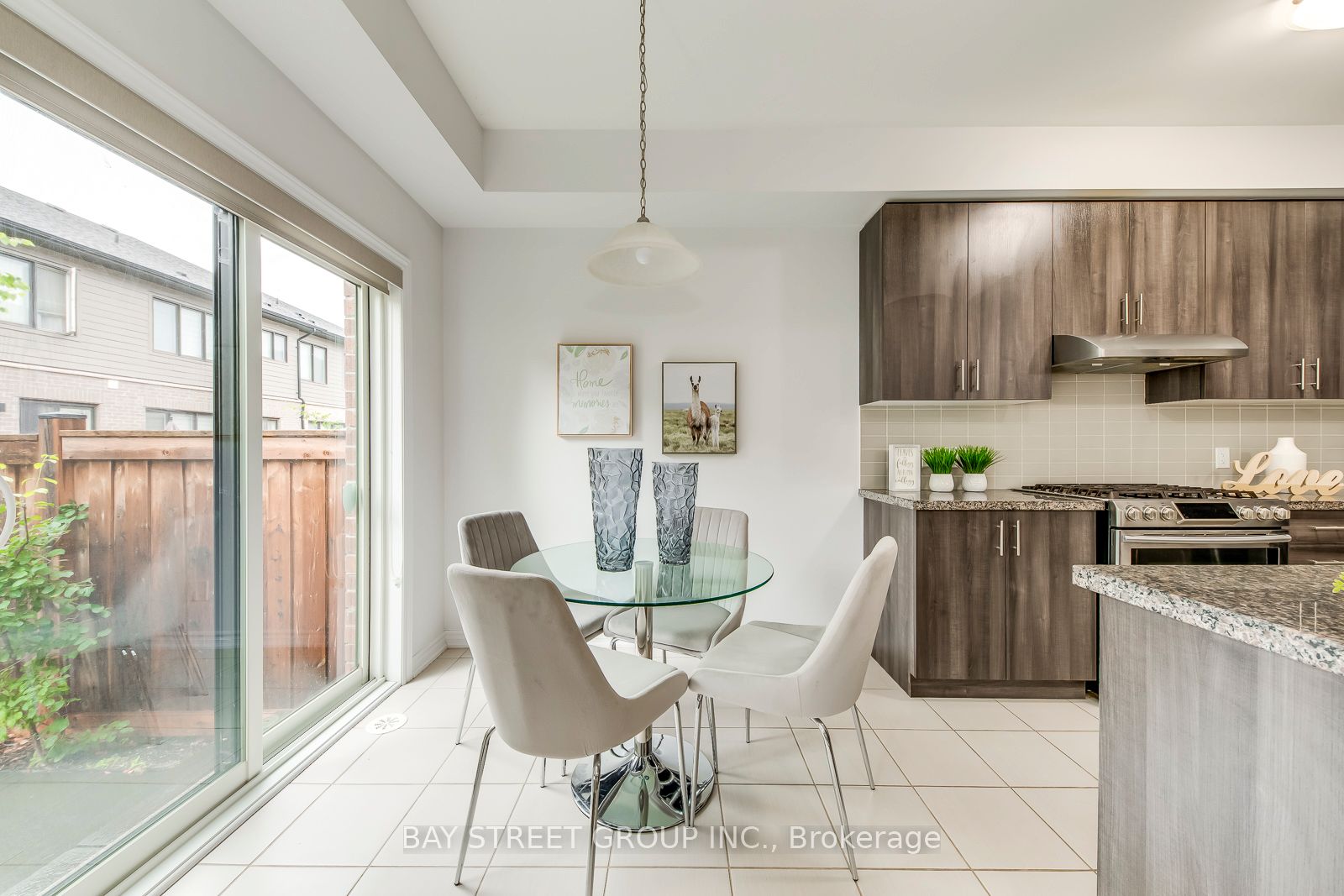 371 Athabasca Common Property Photo 16