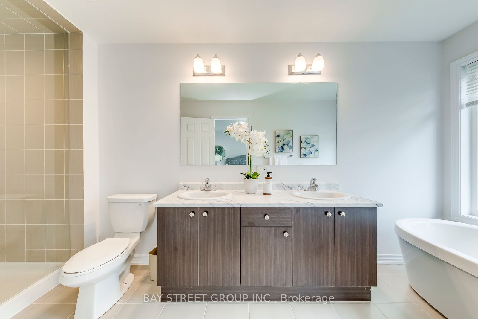 371 Athabasca Common Property Photo 24