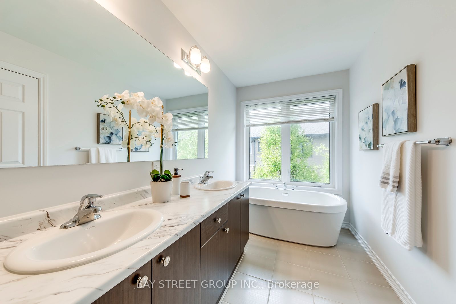 371 Athabasca Common Property Photo 26