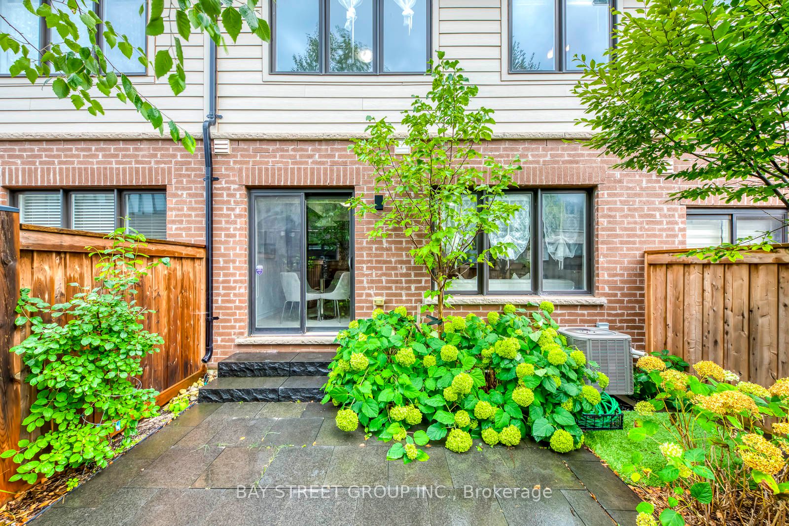 371 Athabasca Common Property Photo 36