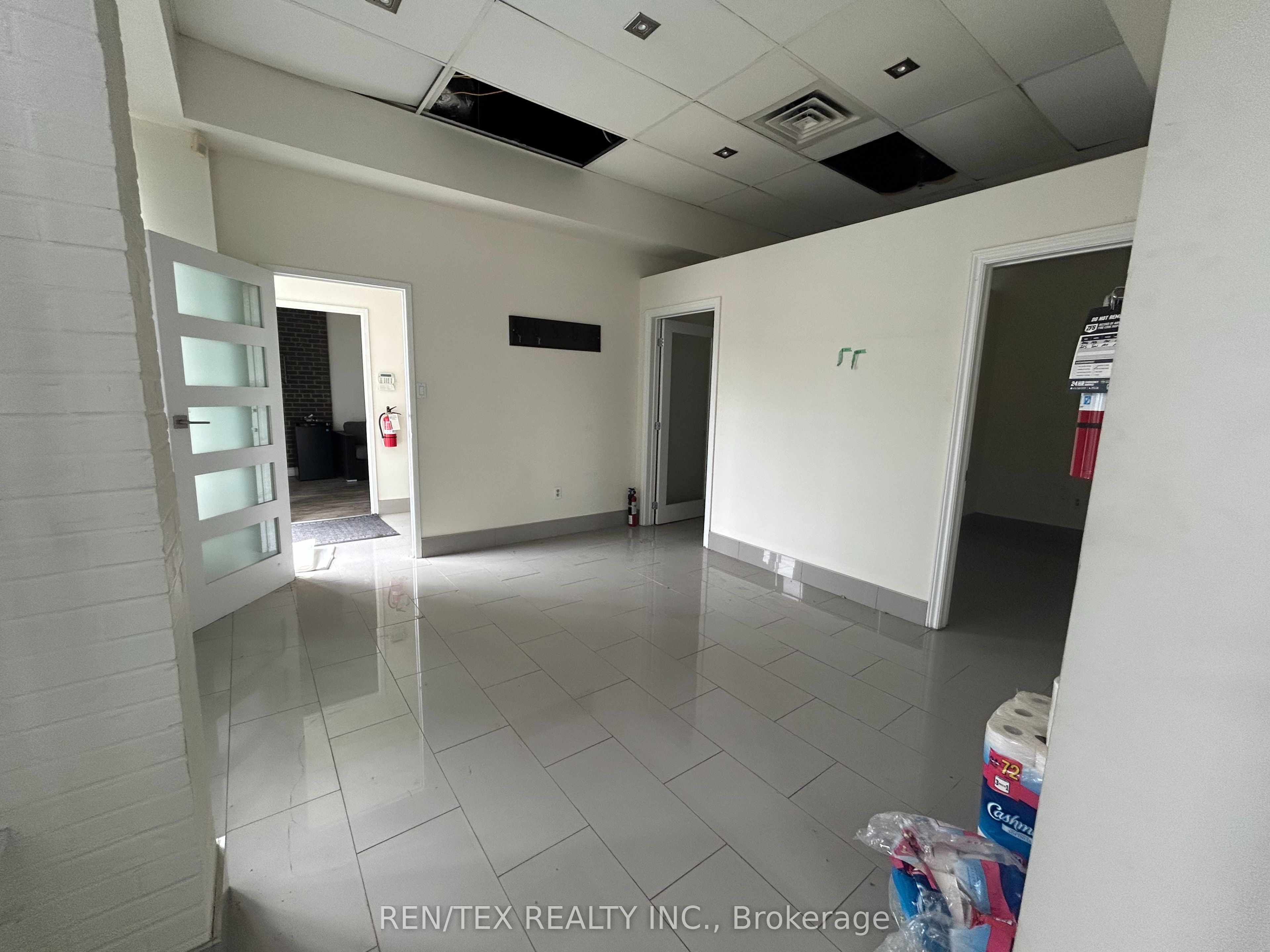 144 Oakdale Road Property Photo 3
