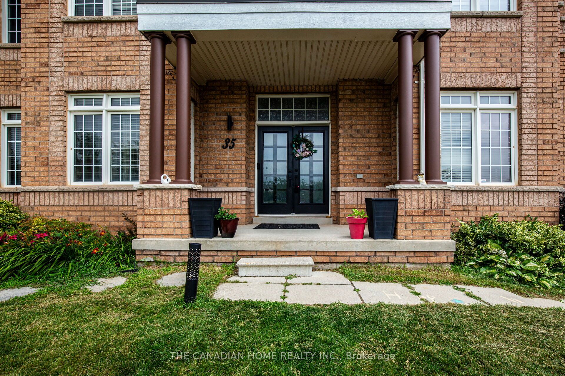 35 Ashby Field Road Property Photo 3