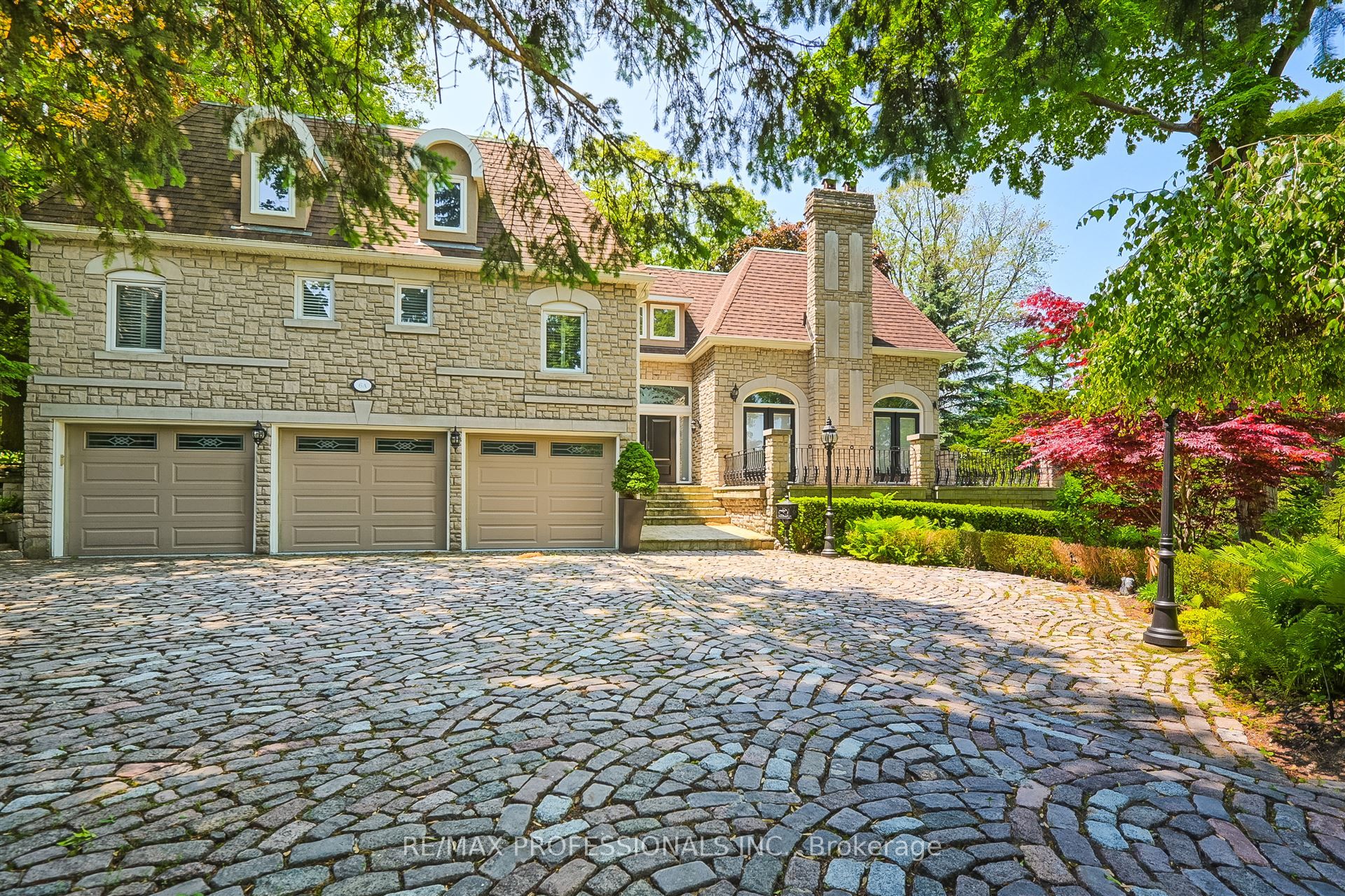 6a Edenbrook Hill Property Photo 2