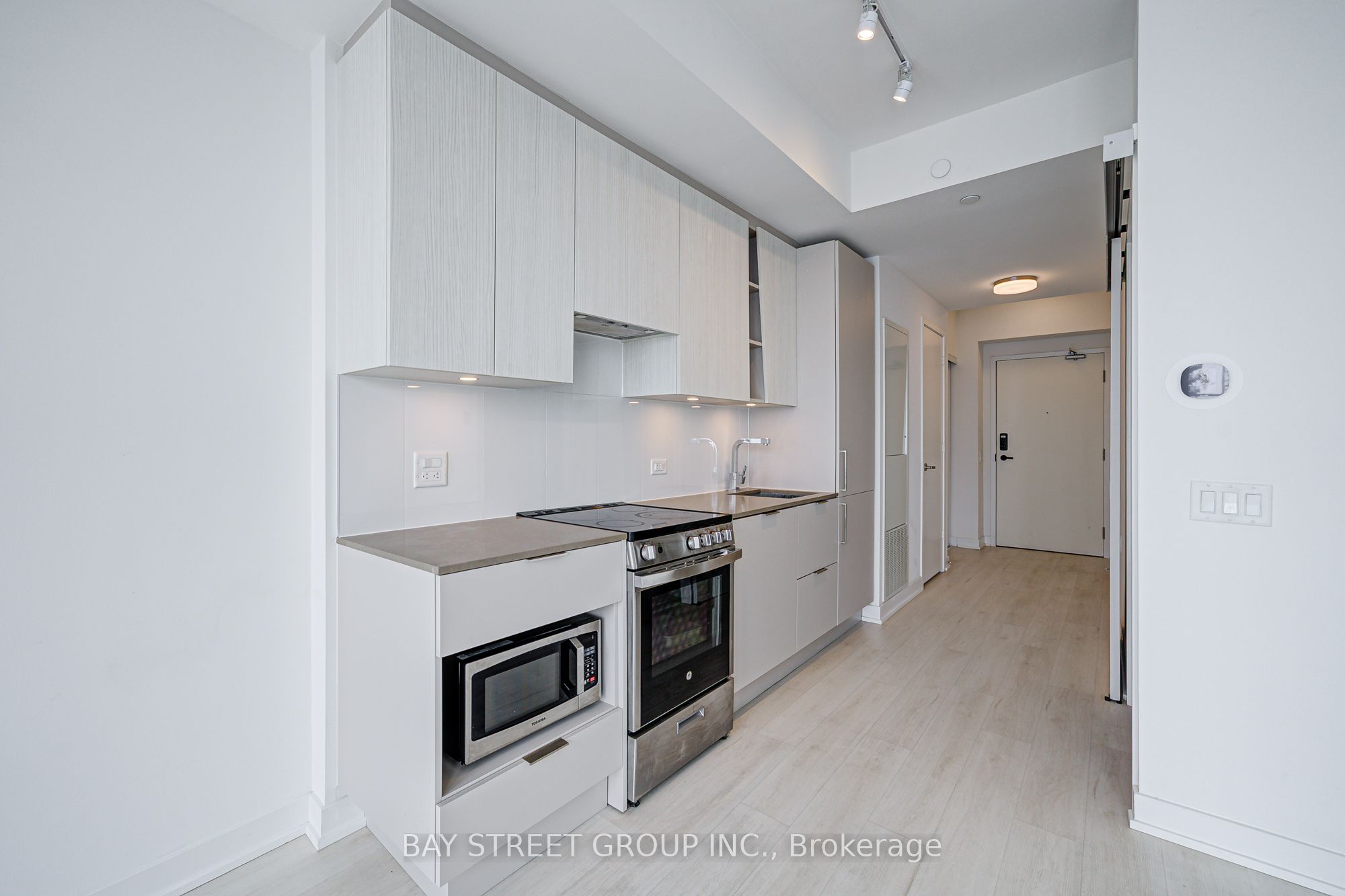 3900 Confederation Parkway 3207 Property Photo 7