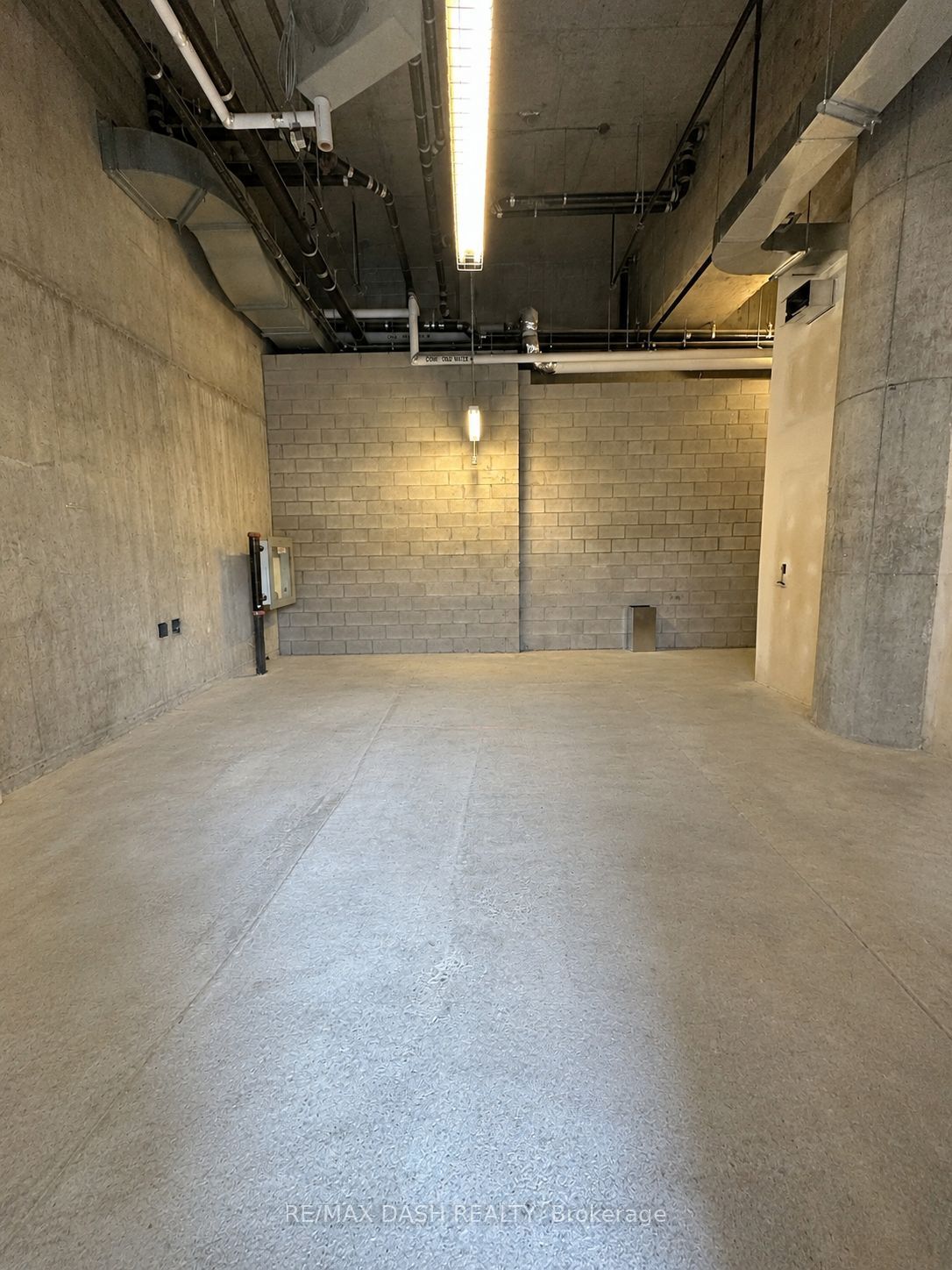 3065 Dufferin St Street Unit B Property Photo 3