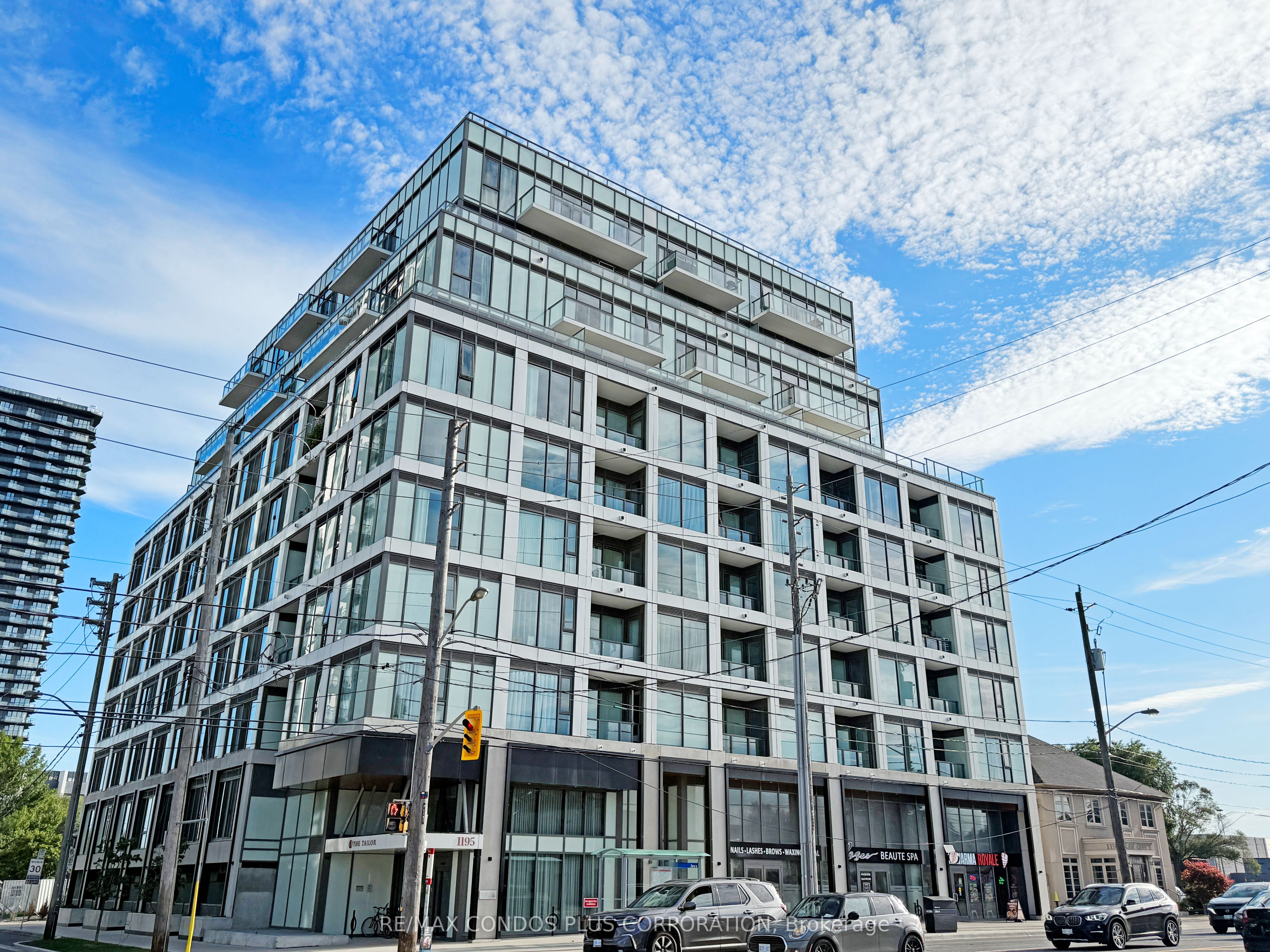 1195 The Queensway N/a M03 Property Photo 14