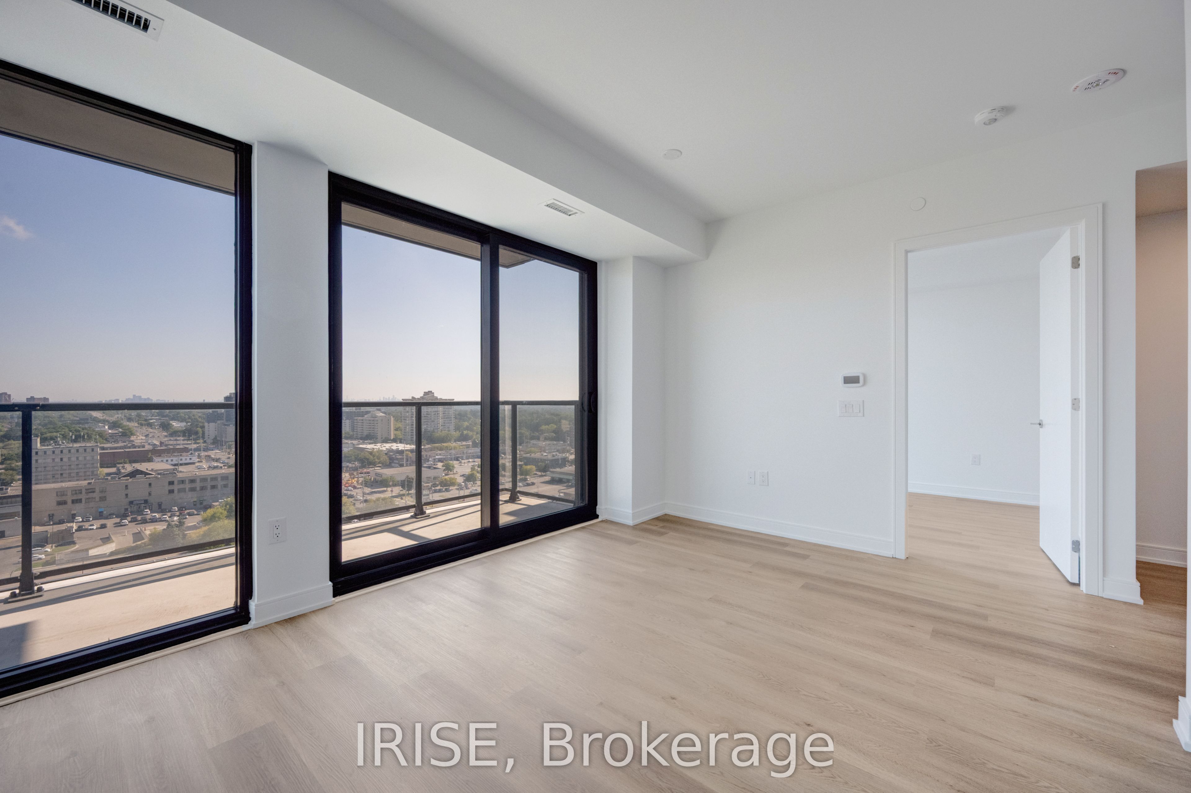 3009 Novar Road N 1417 Property Photo 5