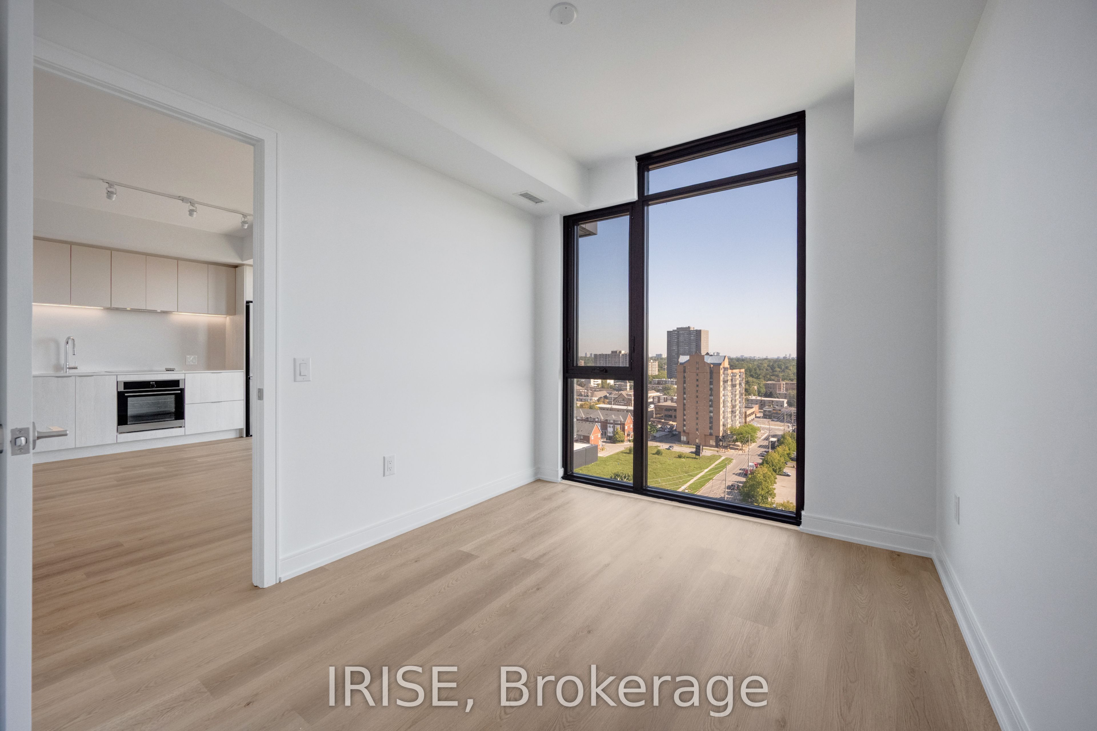 3009 Novar Road N 1417 Property Photo 8