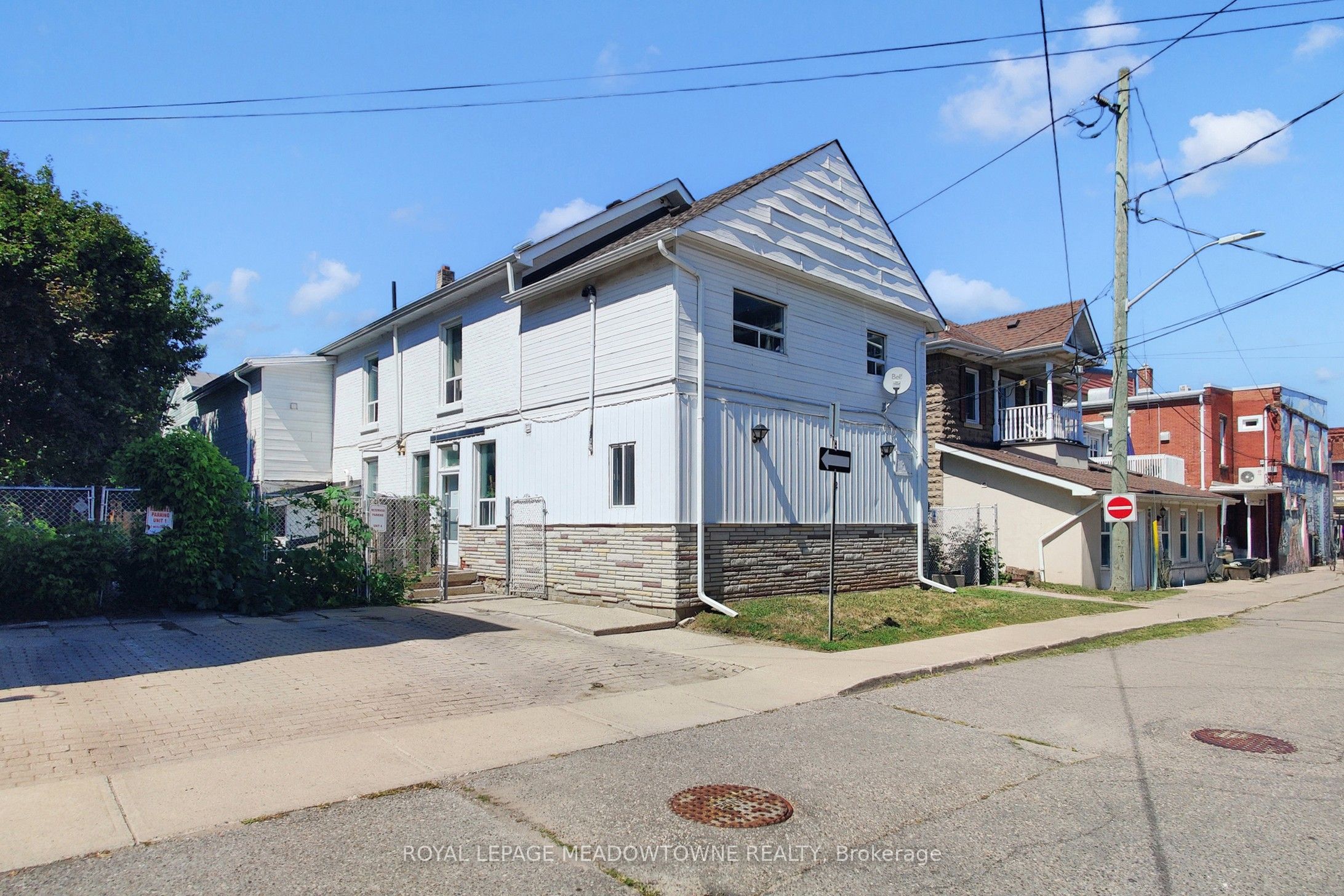 12 Wesleyan Street 6 Property Photo 2