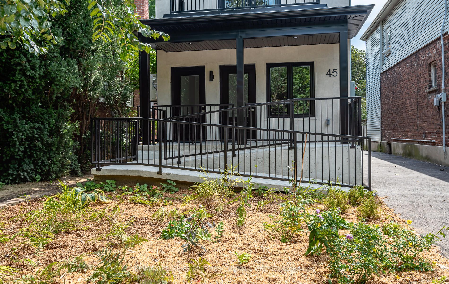 45 Astoria Avenue 2 Property Photo 2