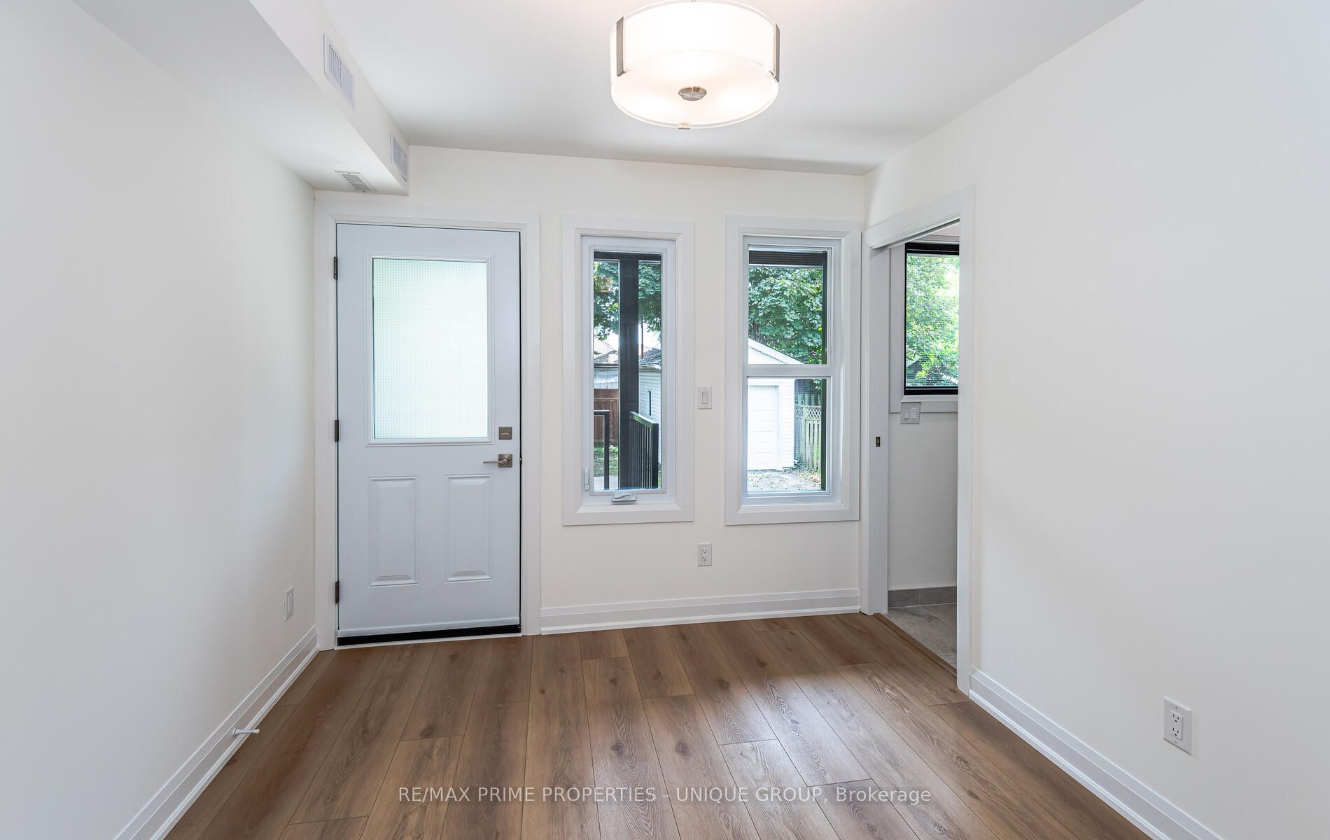 45 Astoria Avenue 2 Property Photo 12