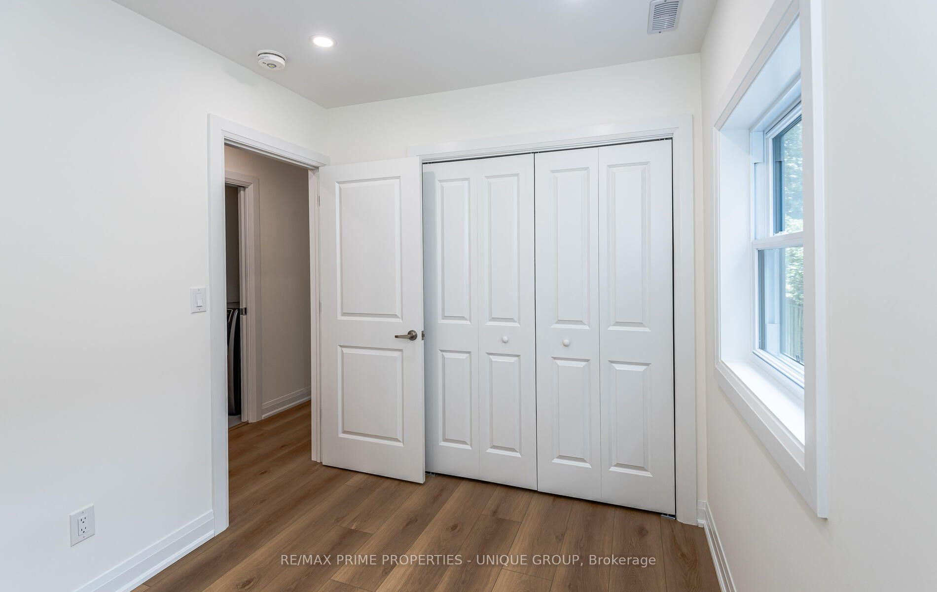 45 Astoria Avenue 2 Property Photo 20