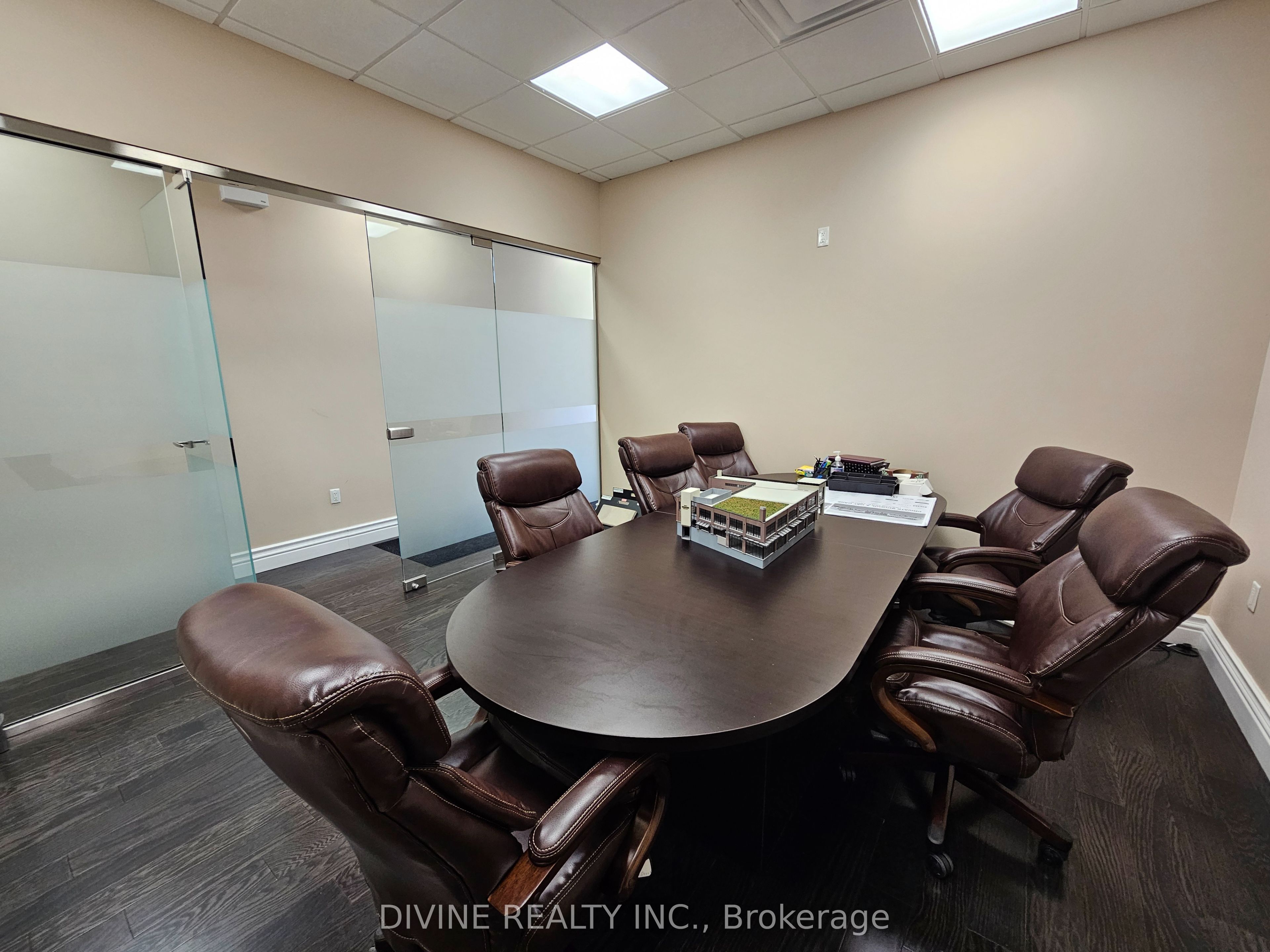 1065 Canadian Place 113 Property Photo 9