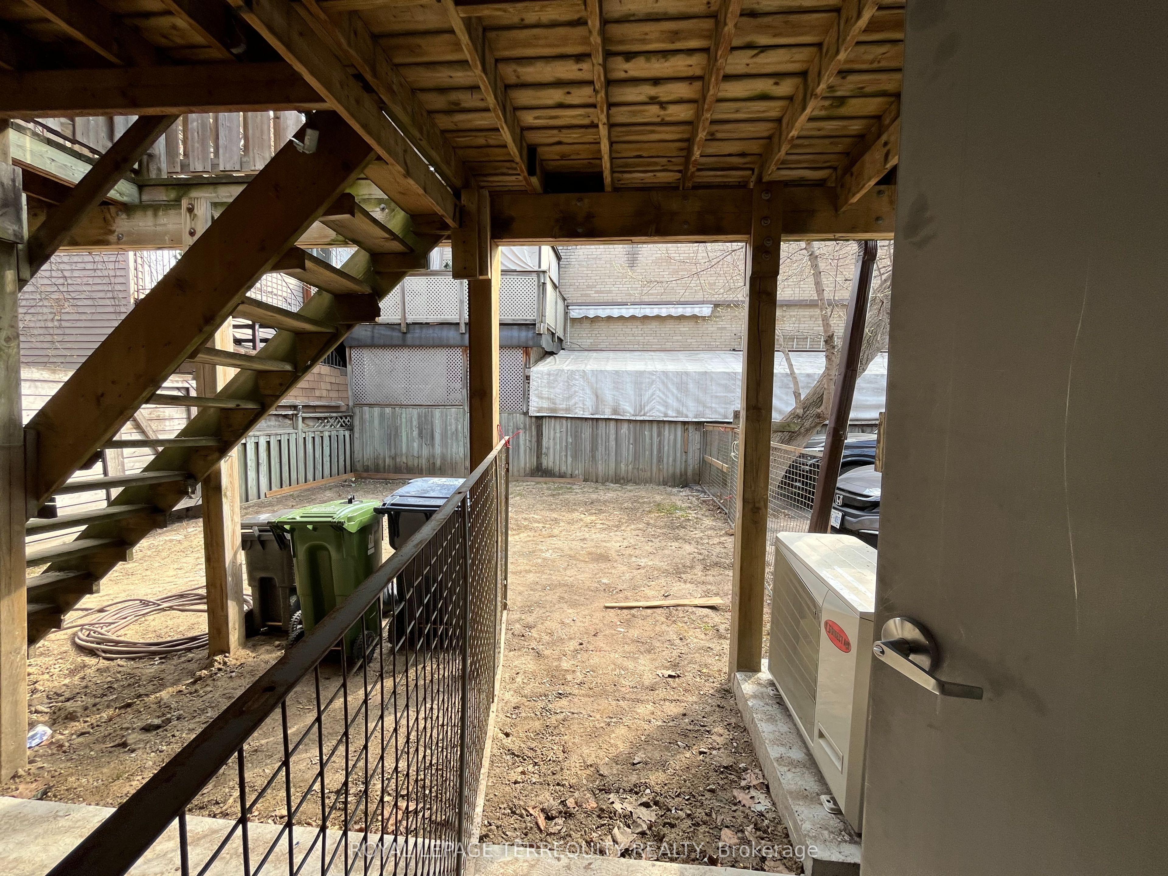 389 Jane Street B Property Photo 6