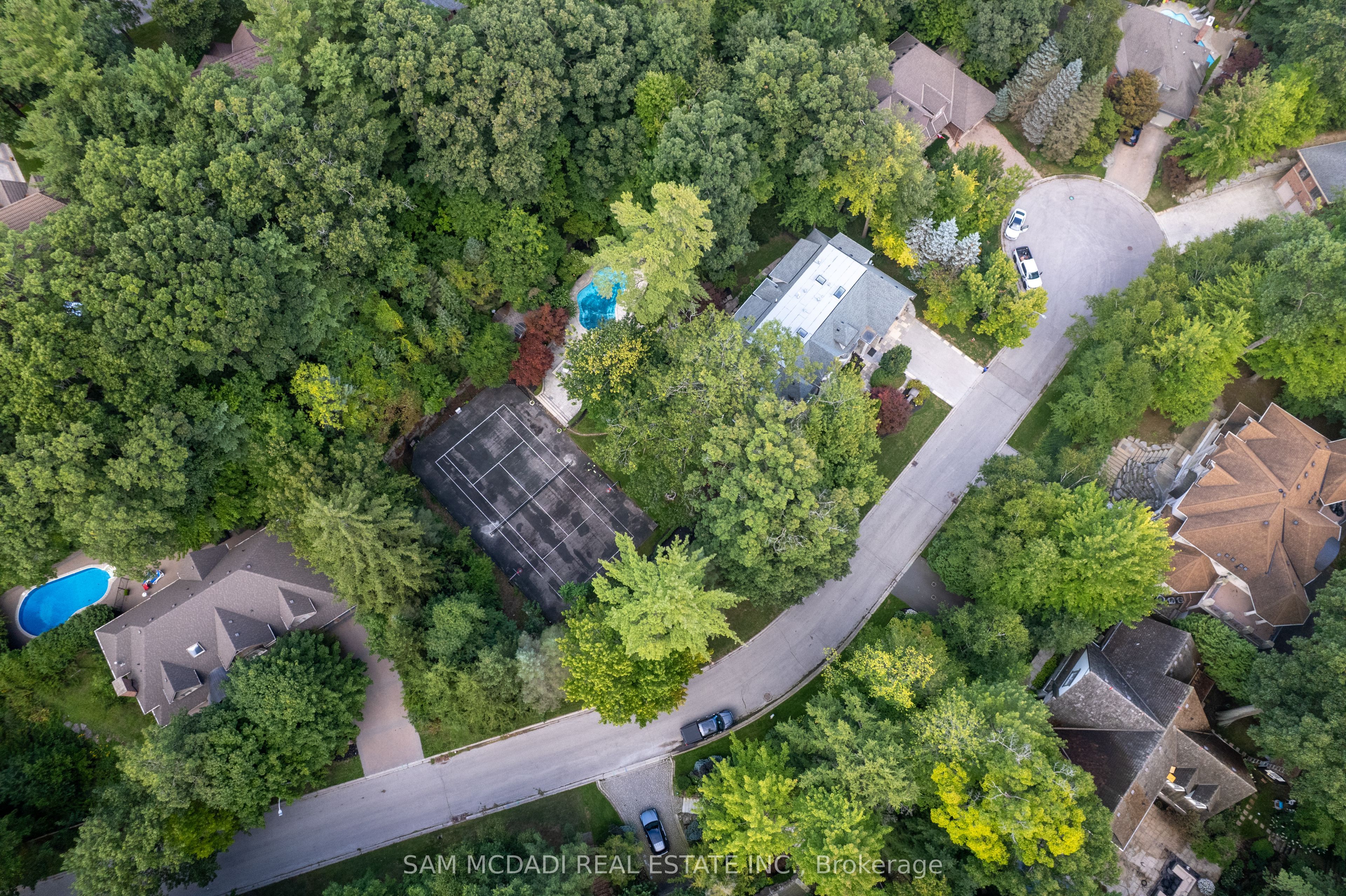 2035 Heartwood Court Property Photo 2