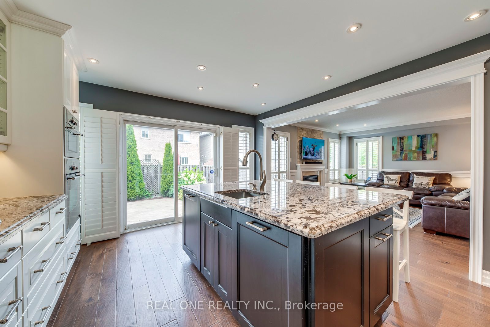 5803 Page Crescent Property Photo 14