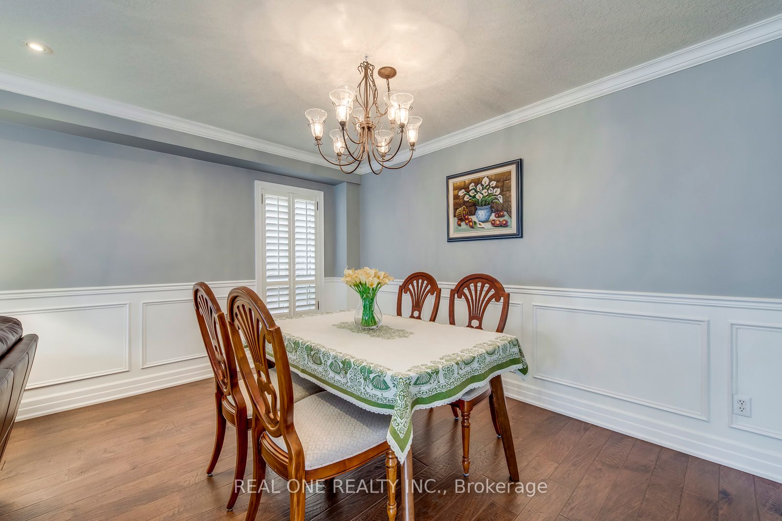 5803 Page Crescent Property Photo 16