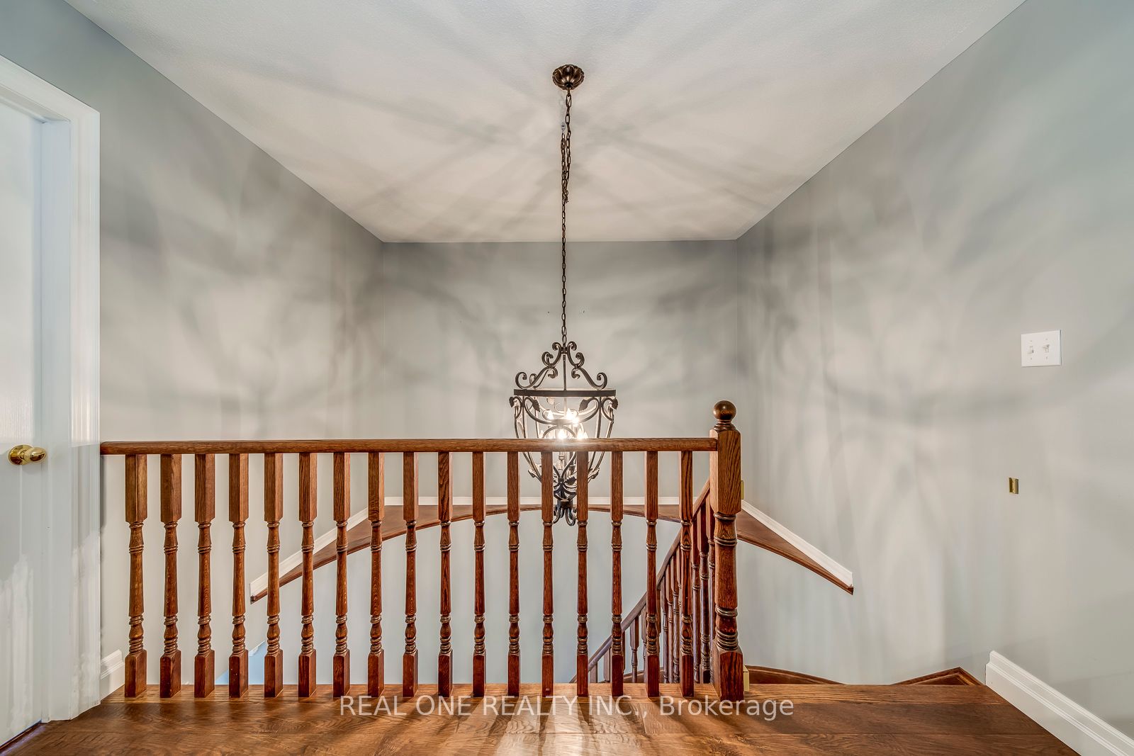 5803 Page Crescent Property Photo 21