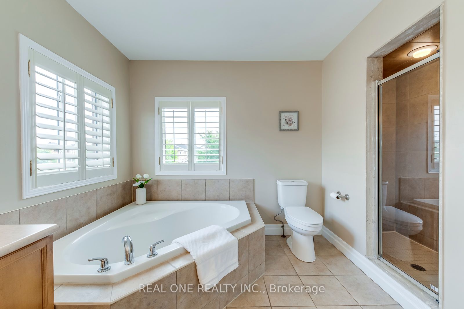 5803 Page Crescent Property Photo 26