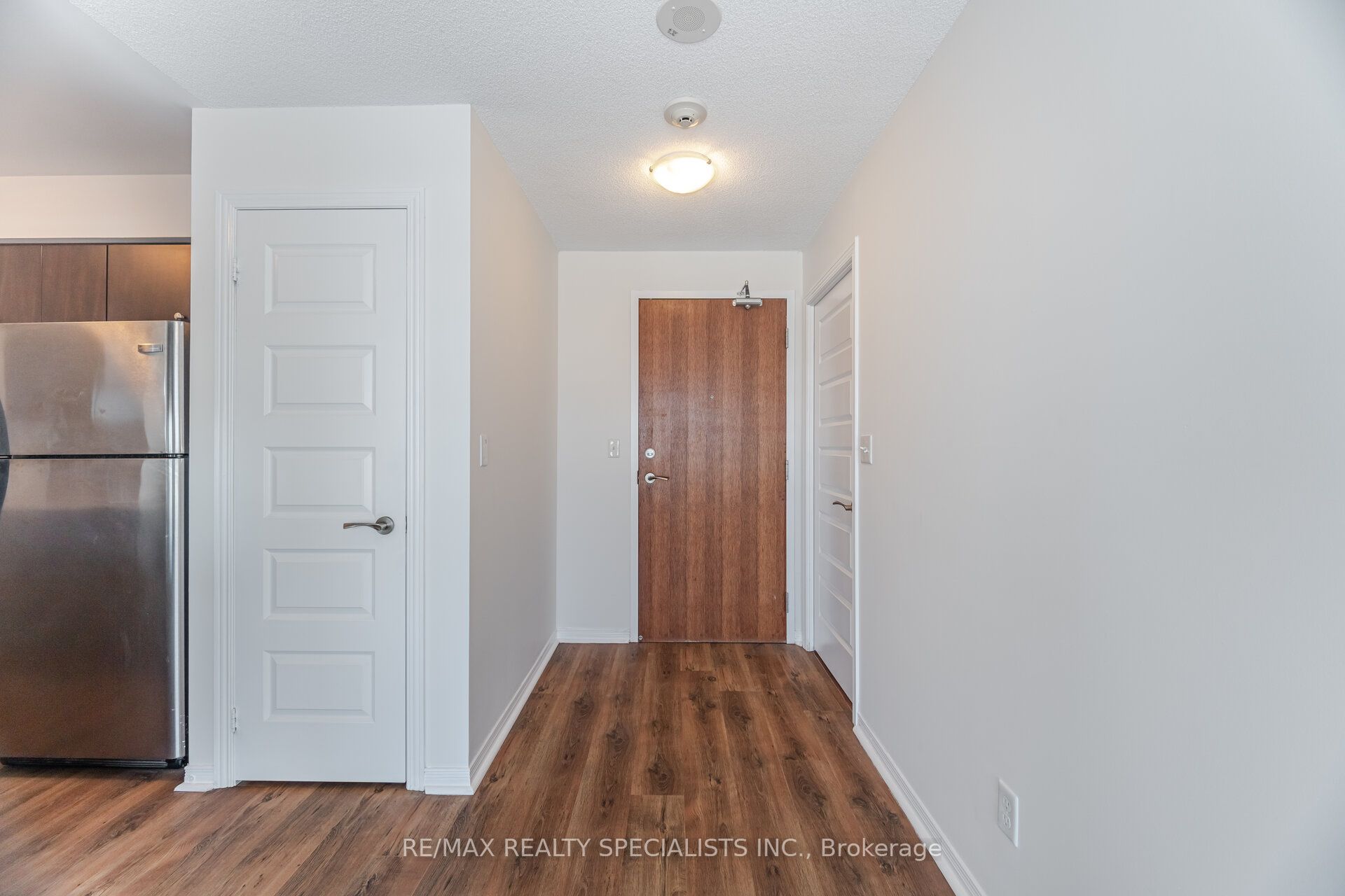 215 Queen Street E 1103 Property Photo 5