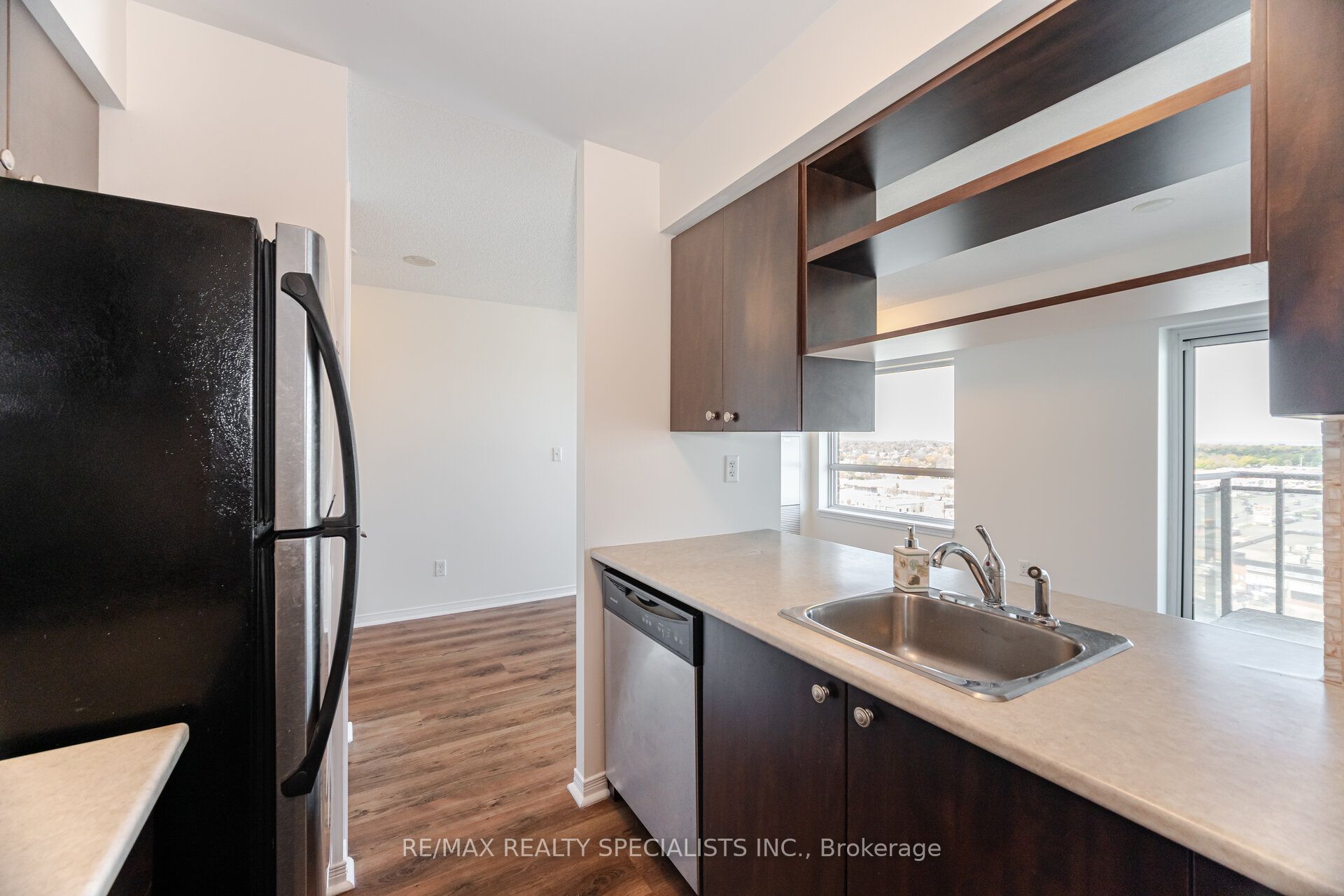 215 Queen Street E 1103 Property Photo 15