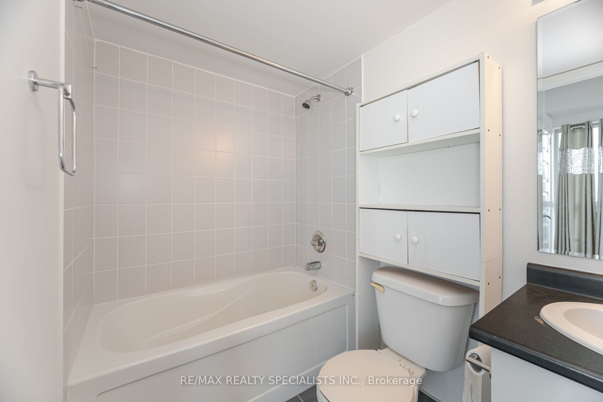 215 Queen Street E 1103 Property Photo 20