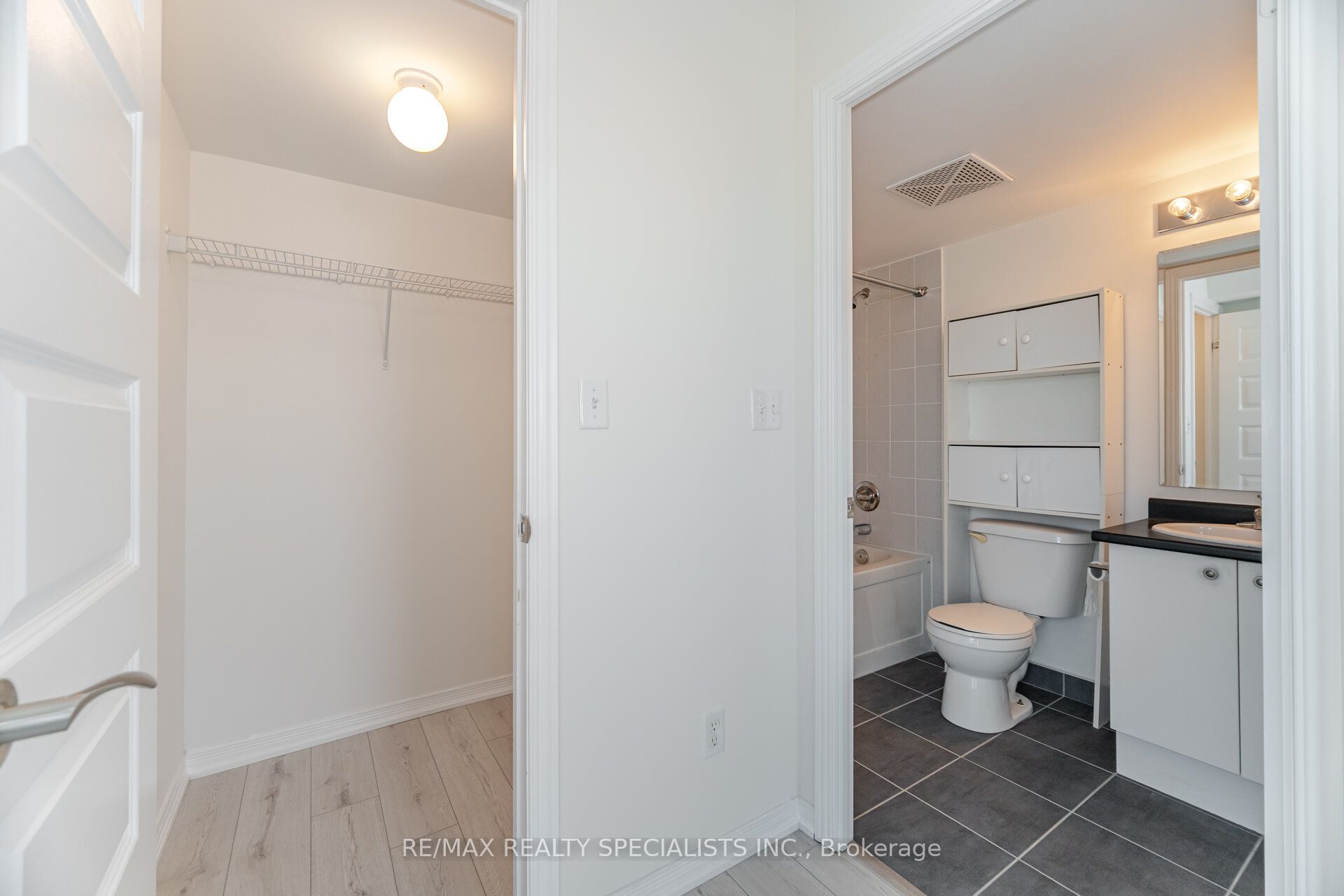 215 Queen Street E 1103 Property Photo 21