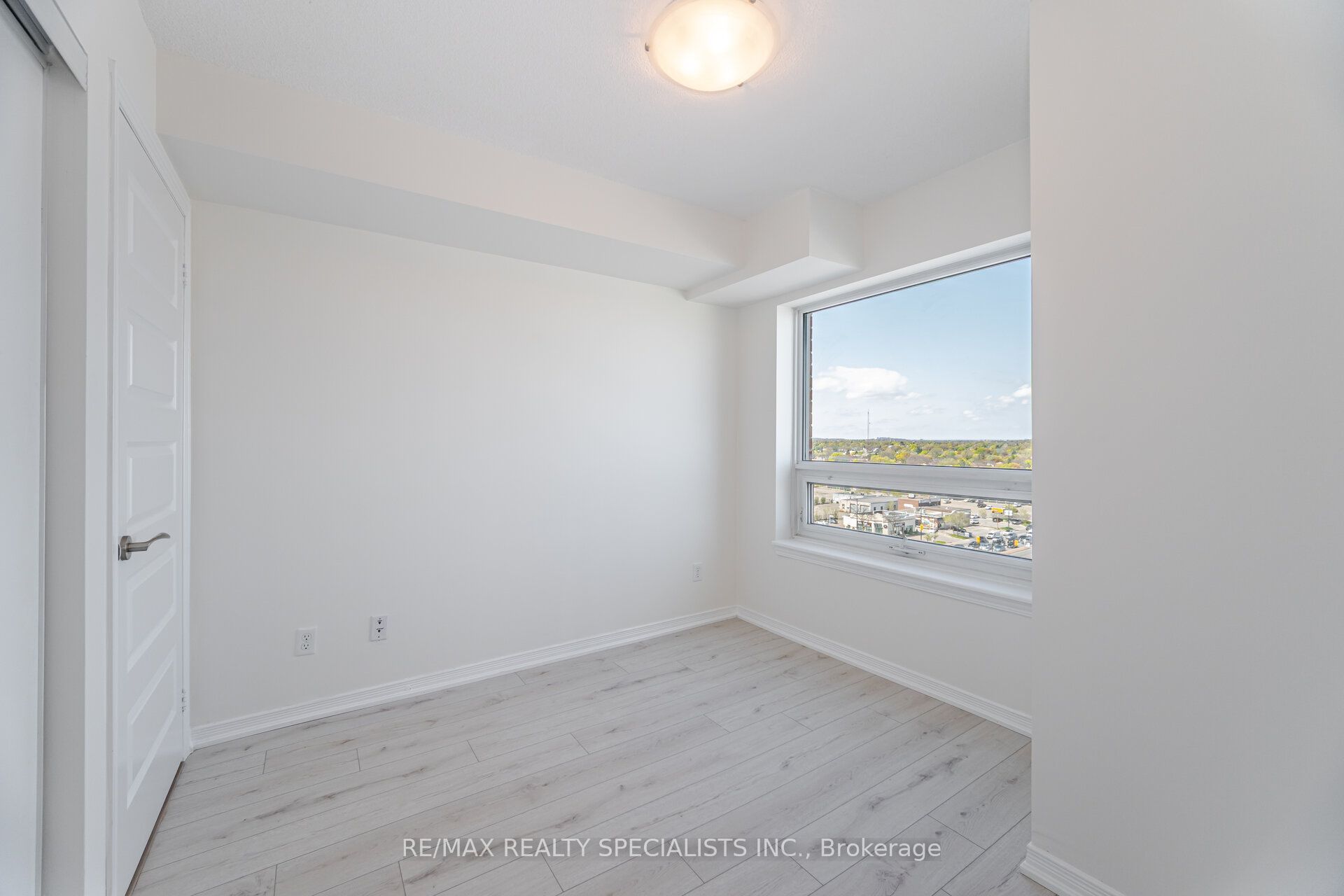 215 Queen Street E 1103 Property Photo 24