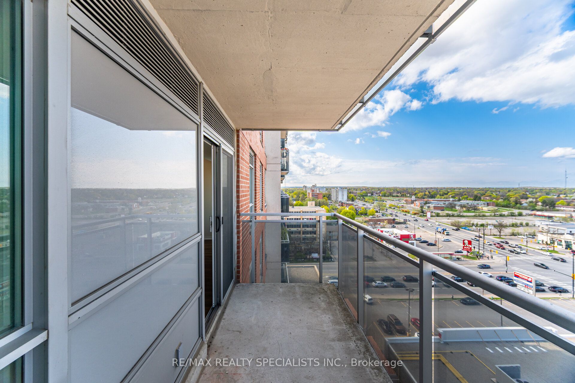 215 Queen Street E 1103 Property Photo 32