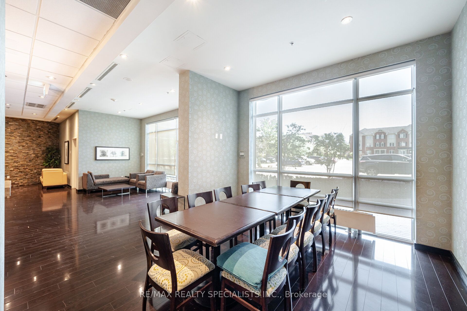 215 Queen Street E 1103 Property Photo 39