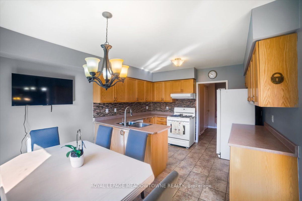 13 Albright Road Property Photo 14