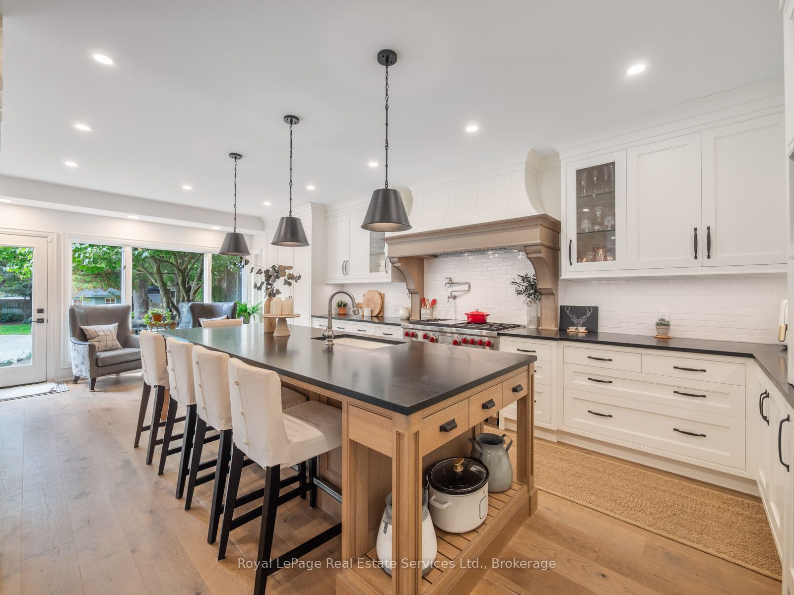 74 West Street Property Photo 10