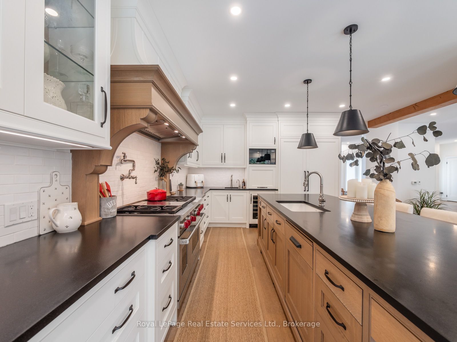 74 West Street Property Photo 11