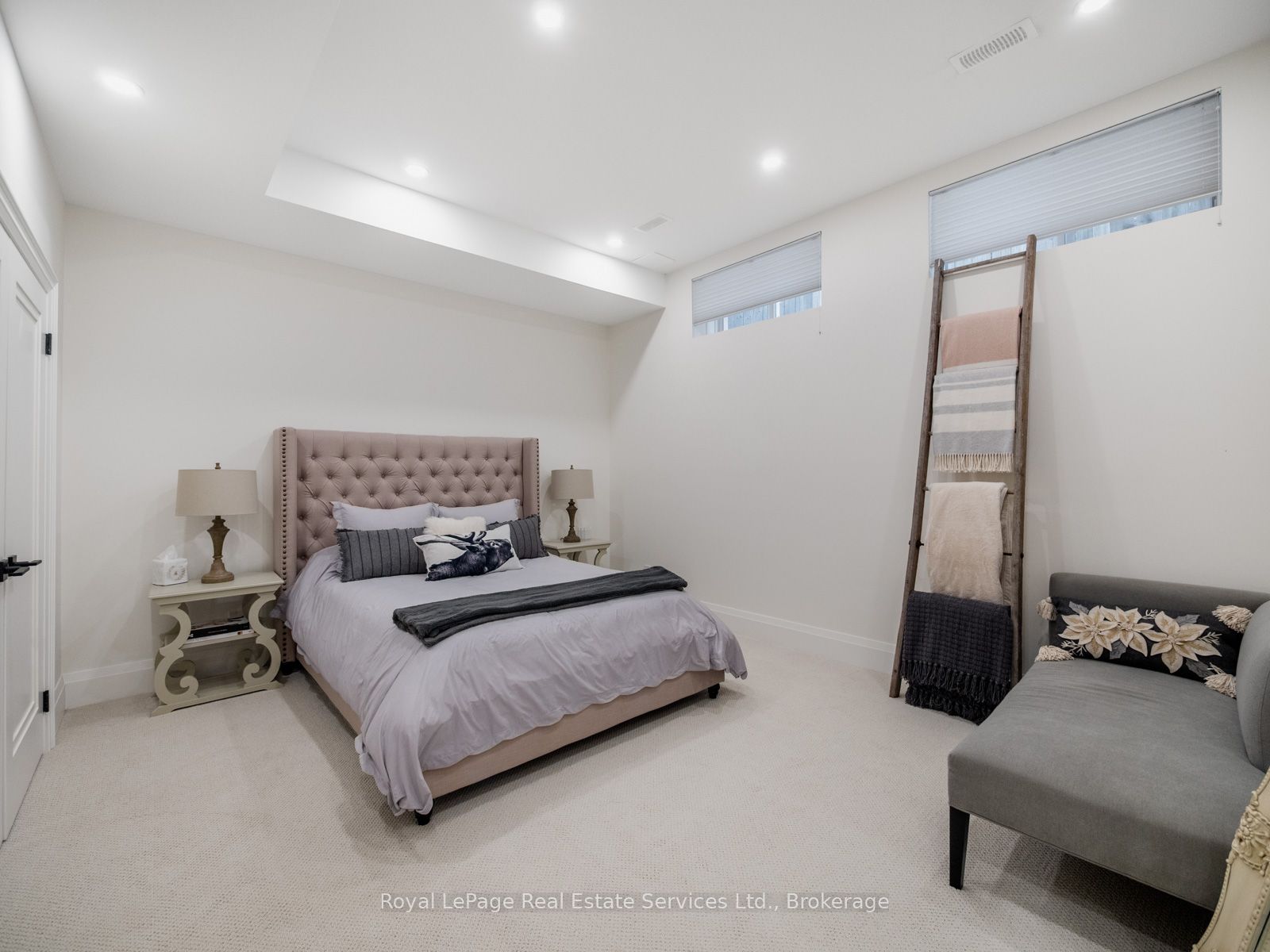 74 West Street Property Photo 32