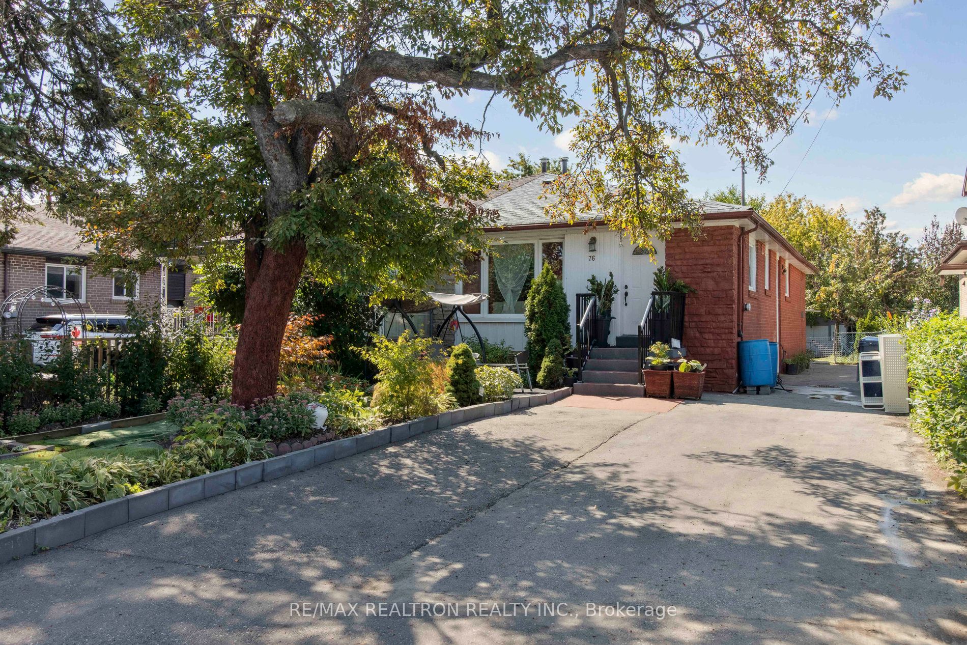 76 Ruthmar Crescent Property Photo 1