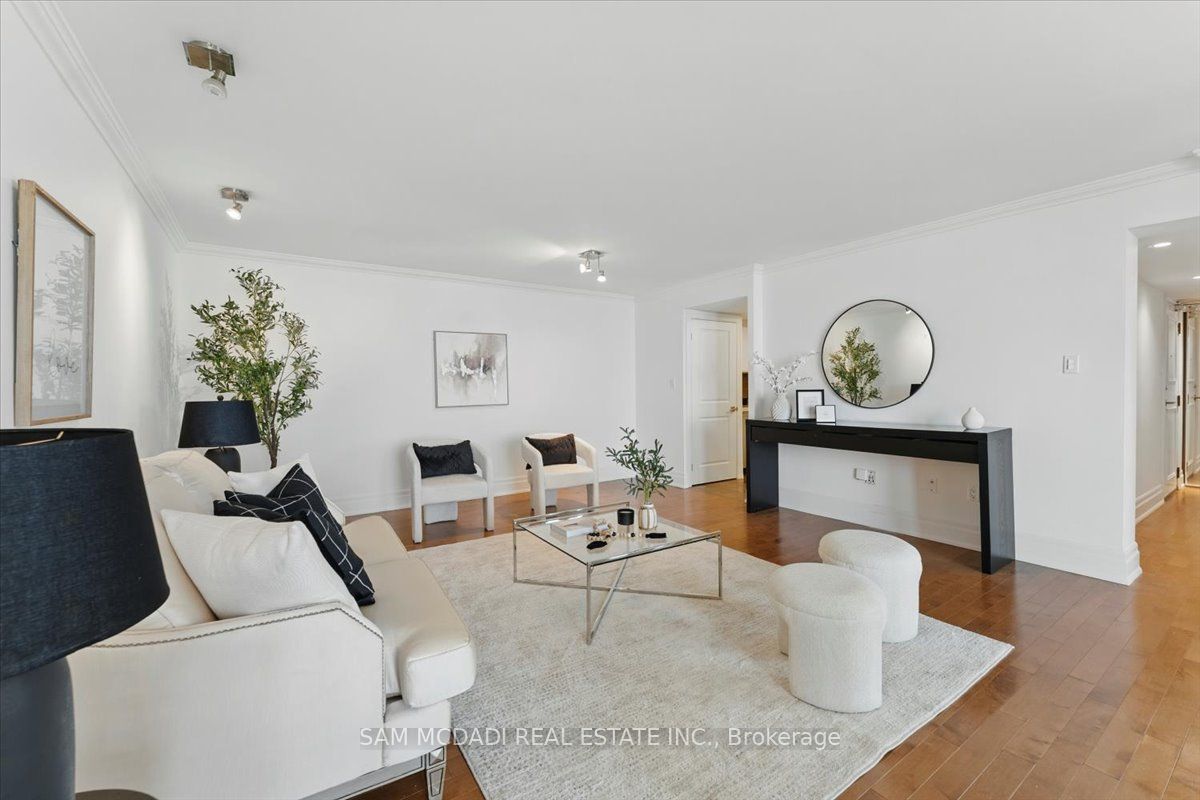 2045 Lake Shore Boulevard W 1605 Property Photo 9